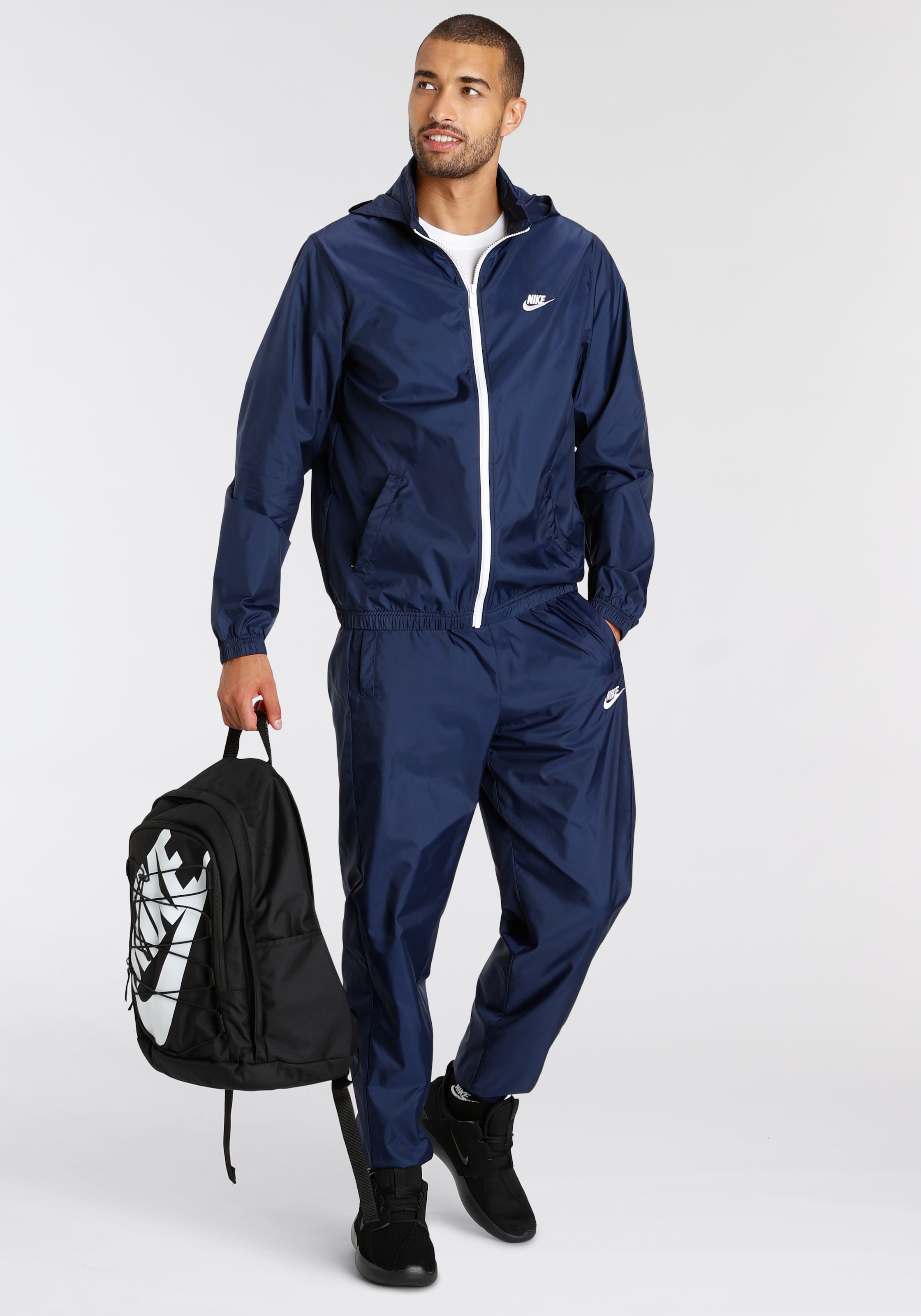 Nike Sportswear Trainingsanzug »CLUB MEN\'S LINED WOVEN TRACK SUIT«, (Set, 2  tlg.) kaufen bei OTTO