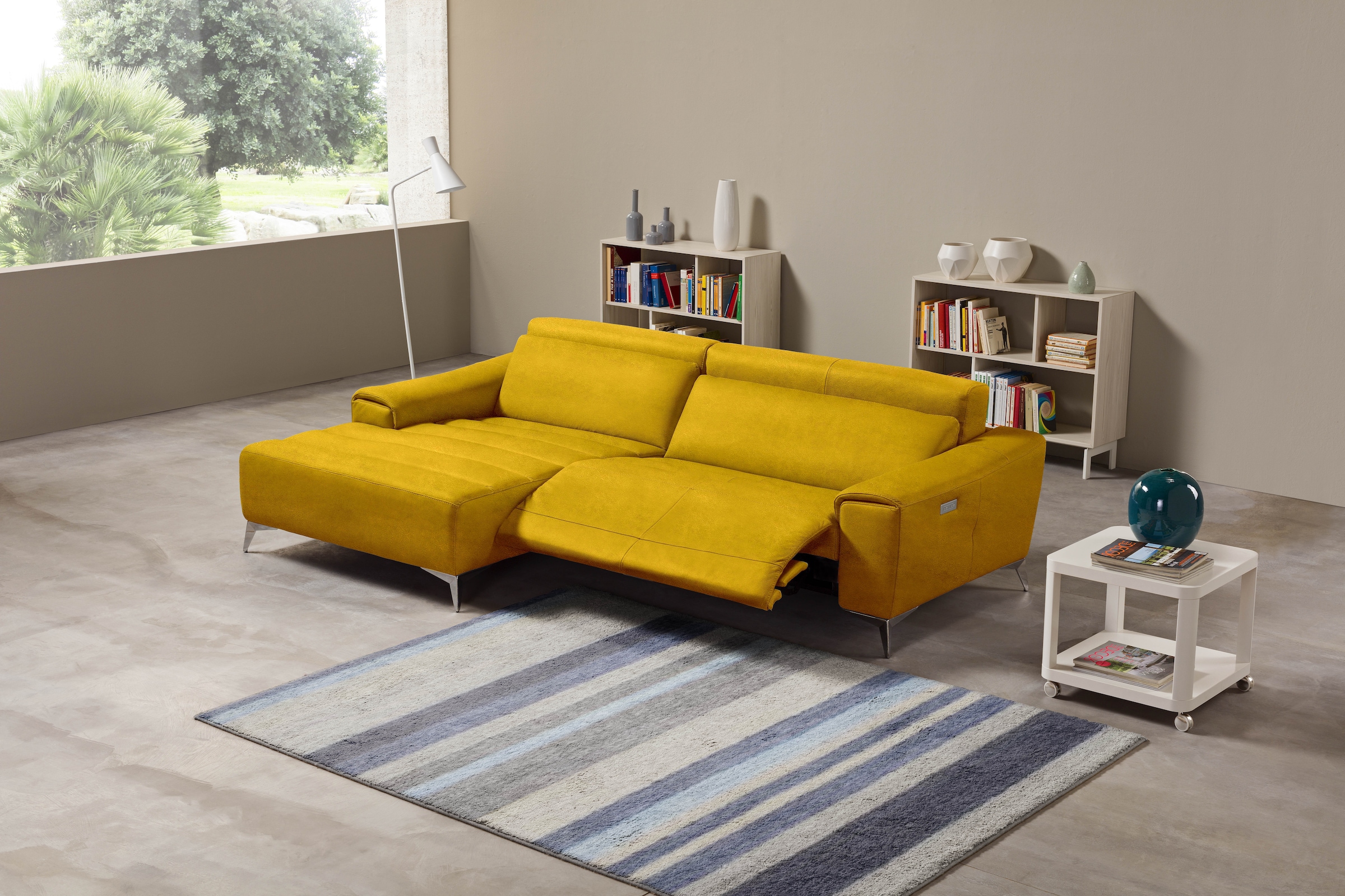 Egoitaliano Ecksofa »Suzette, Designsofa mit hohem Sitzkomfort«, mit Recamiere, inkl. 1 elektronischen Relaxfunktion, L-Form
