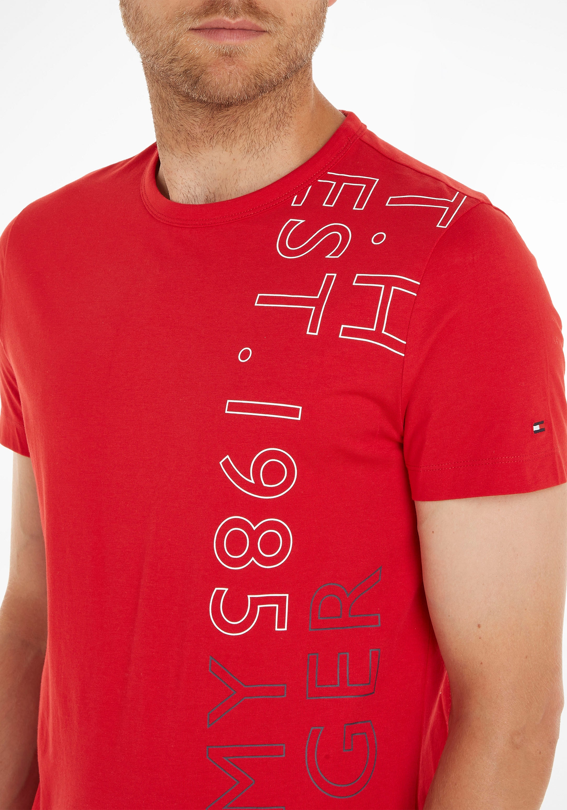 Tommy Hilfiger OTTO Rundhalsshirt am shoppen bei PLACEMENT TEE«, Logostickerei mit kleiner Ärmel »OFF online