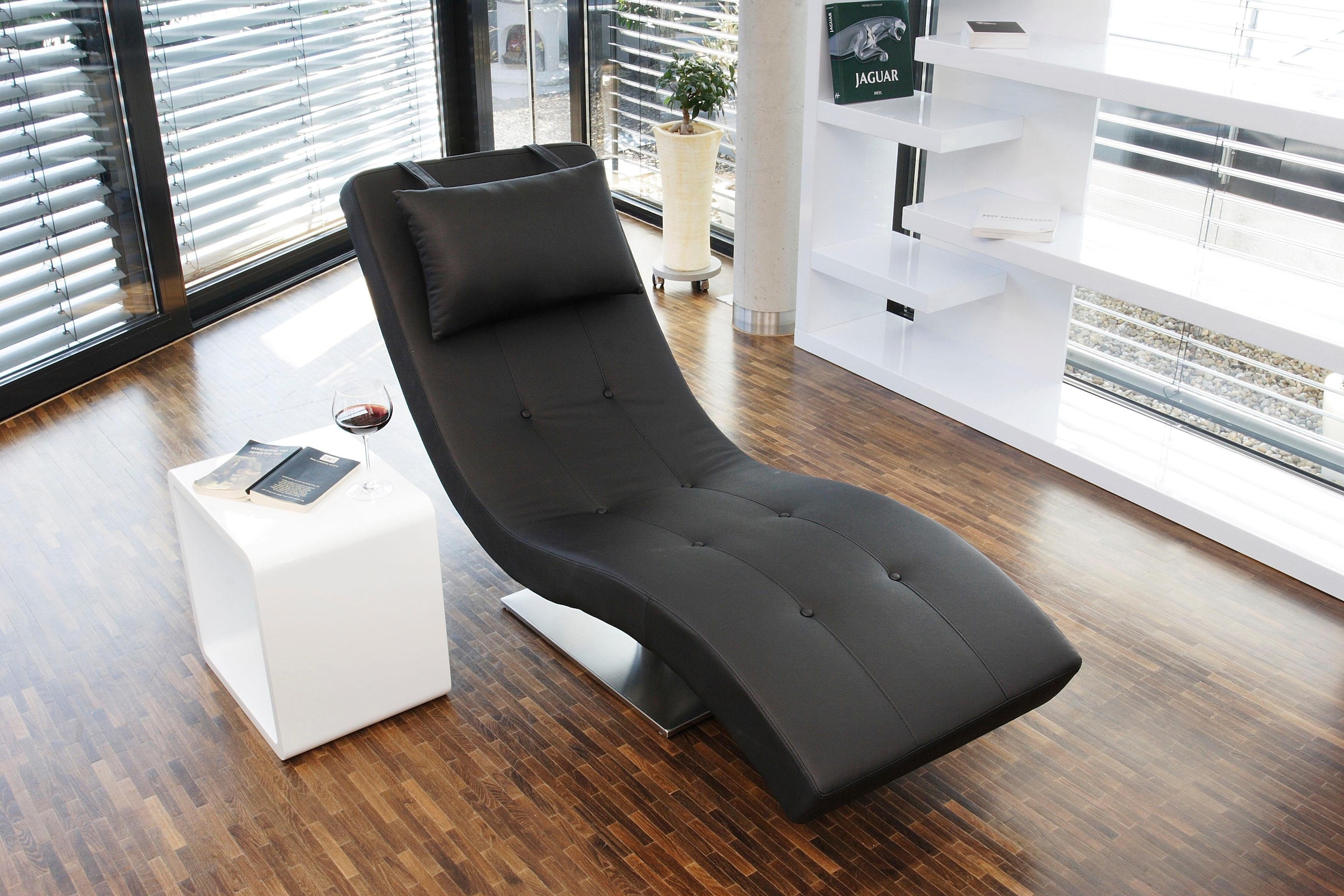 SalesFever Relaxsessel »Komfortabler Relaxsessel«, mit Nackenkissen, Relaxliege mit modernem Metallfuß