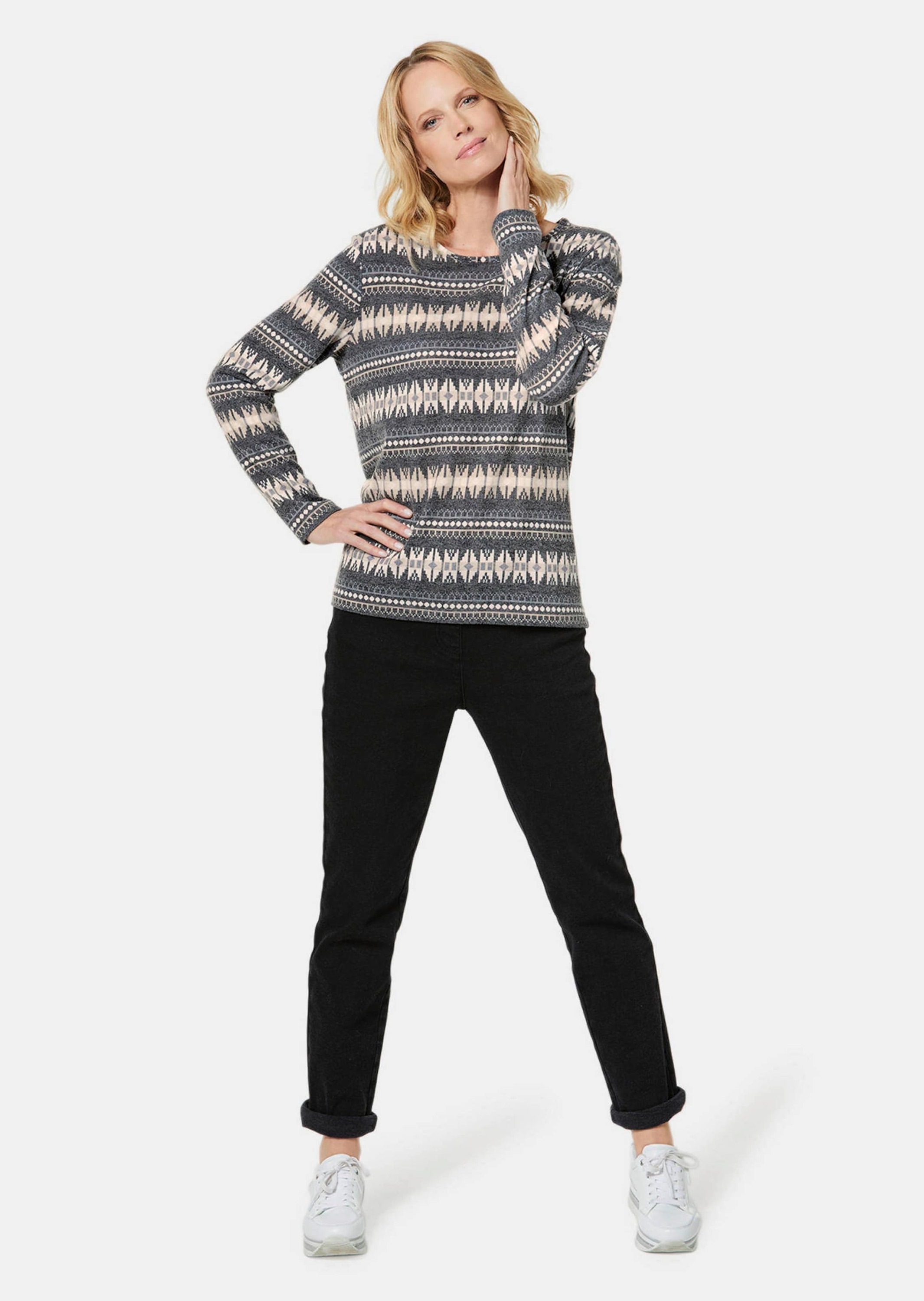 GOLDNER Longpullover »Kurzgröße Kurzgröße - Kombistarkes Shirt aus flauschiger Ware« Kombistarkes Dessin