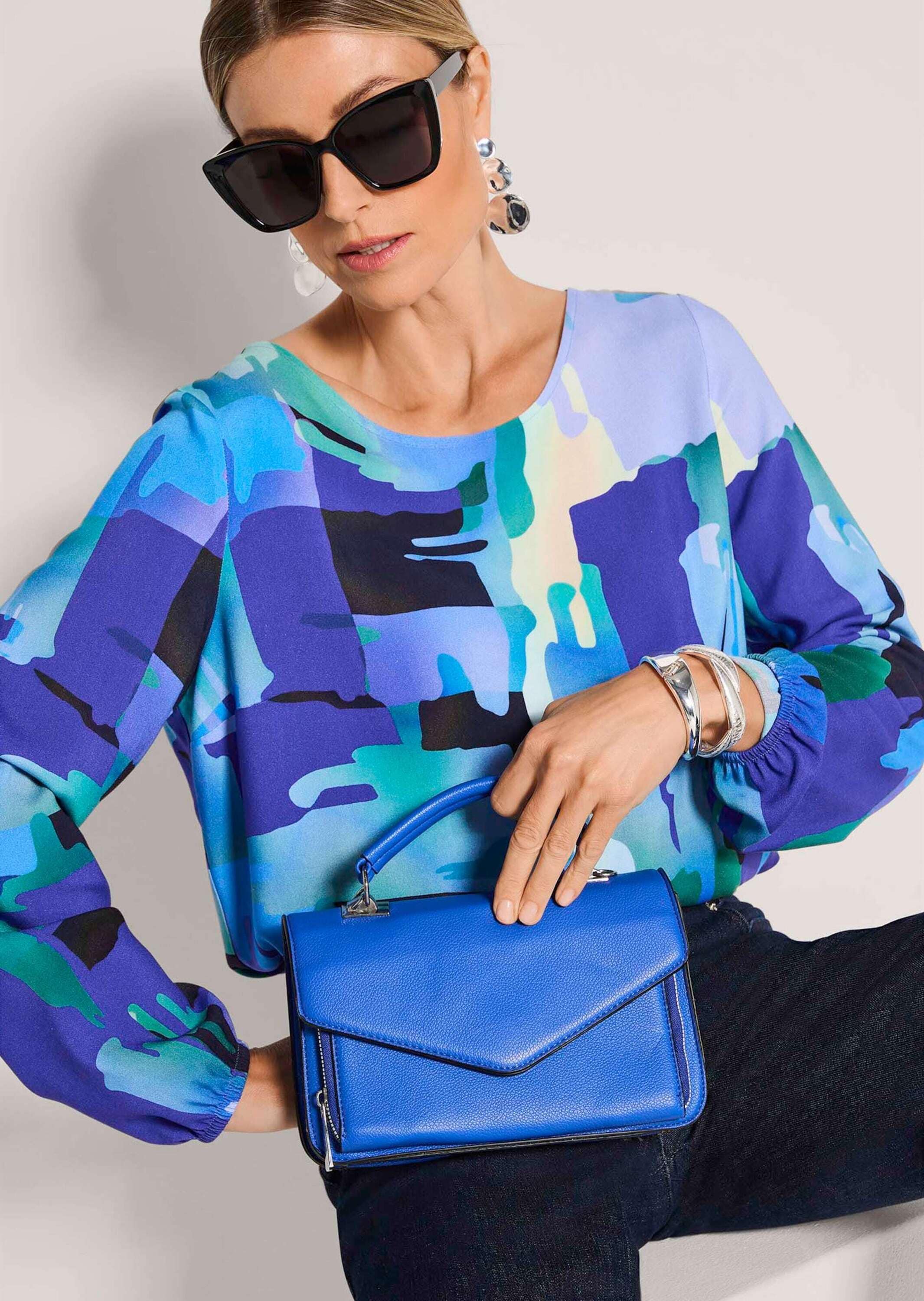 MADELEINE Schlupfbluse »Blusenshirt Stilvolle Viskosebluse mit Grafik-Print« Grafischer Patch-Print