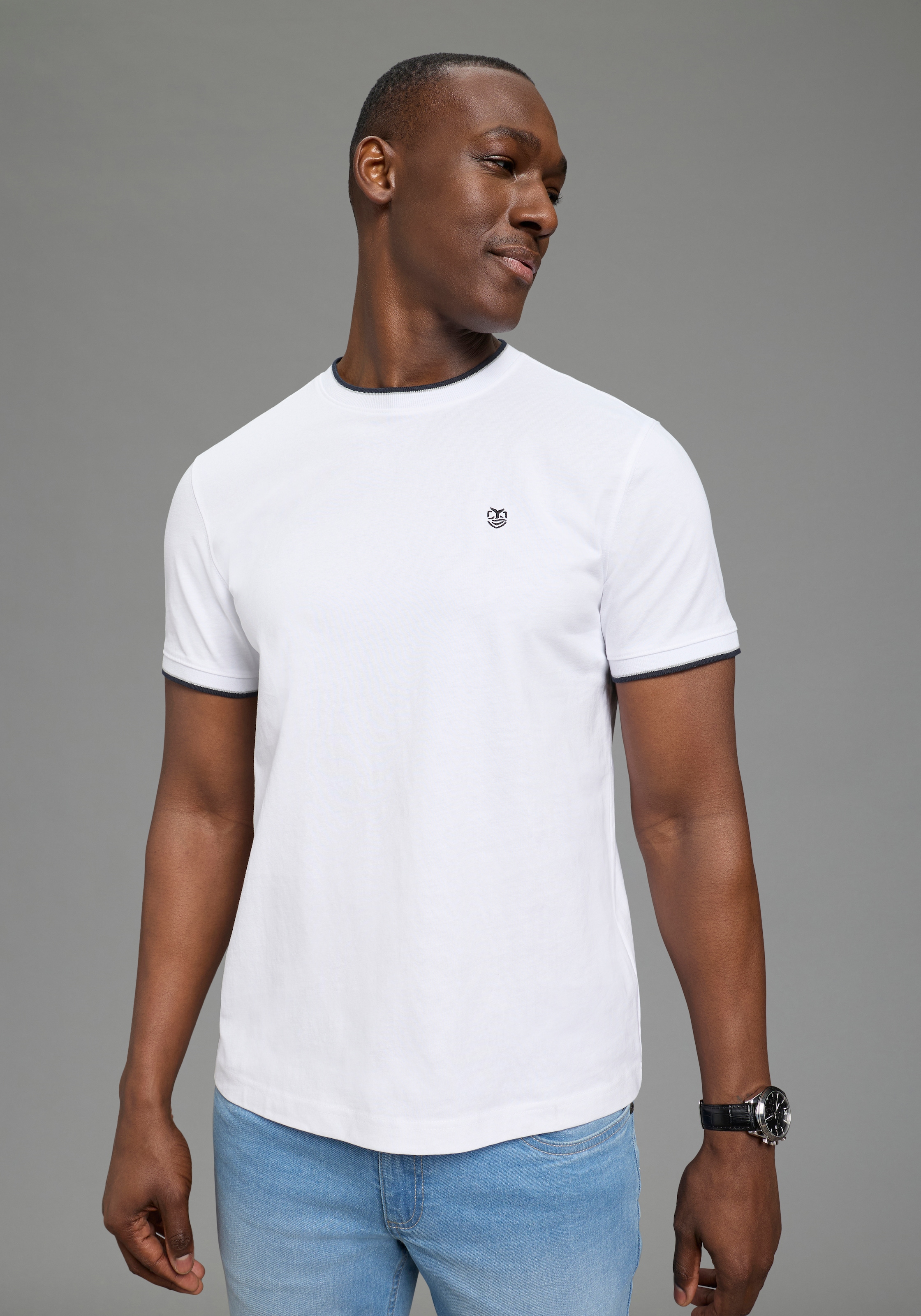 DELMAO Rundhalsshirt »Neue Kollektion!« 2er- Pack,  Kurzarmshirt, klassischer Basic-Stil, normale Passform, unifarben