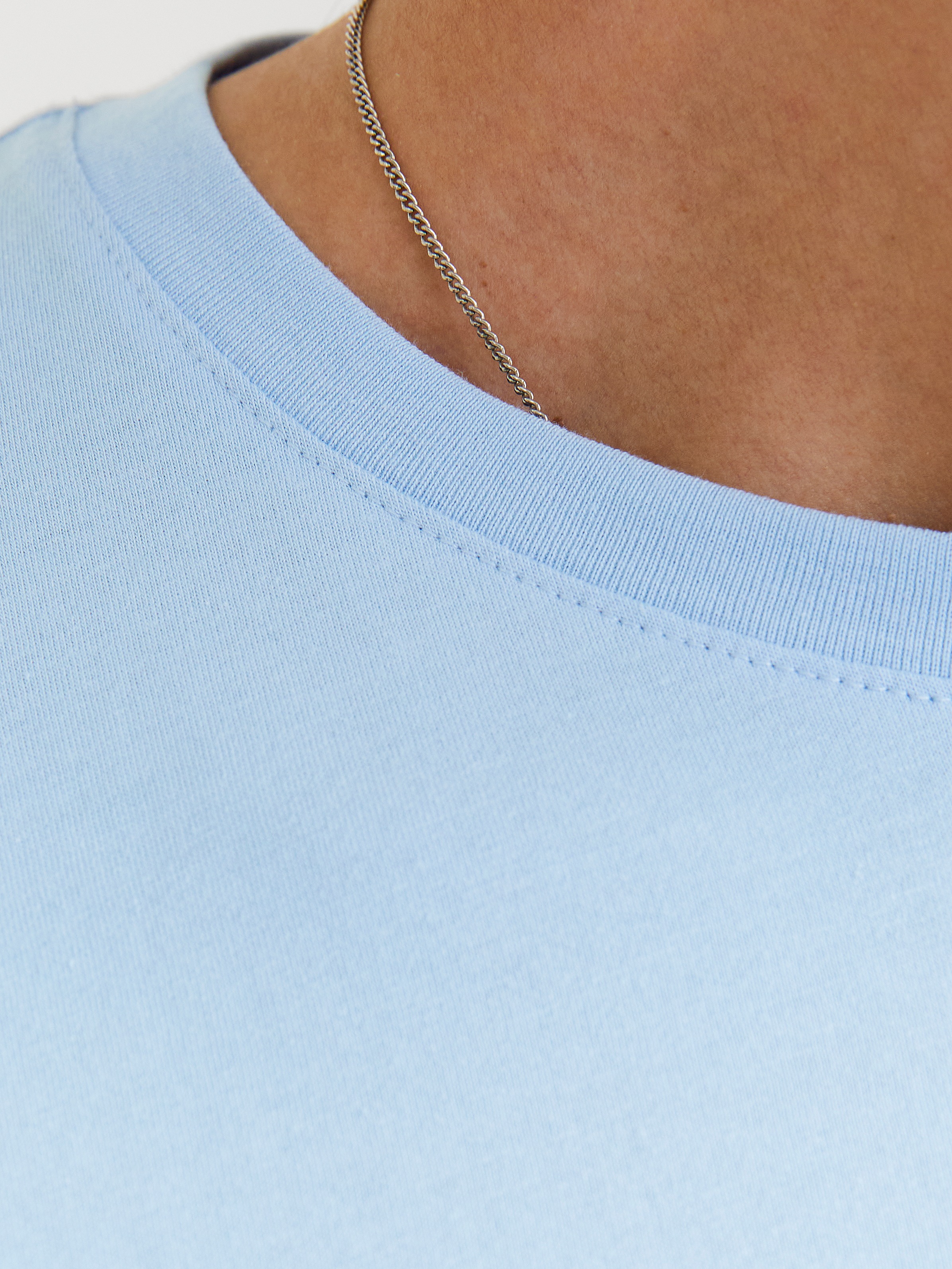 Jack & Jones PlusSize T-Shirt »JJEPAULOS TEE SS CREW NECK NOOS PLS«, mit Logo Stickerei
