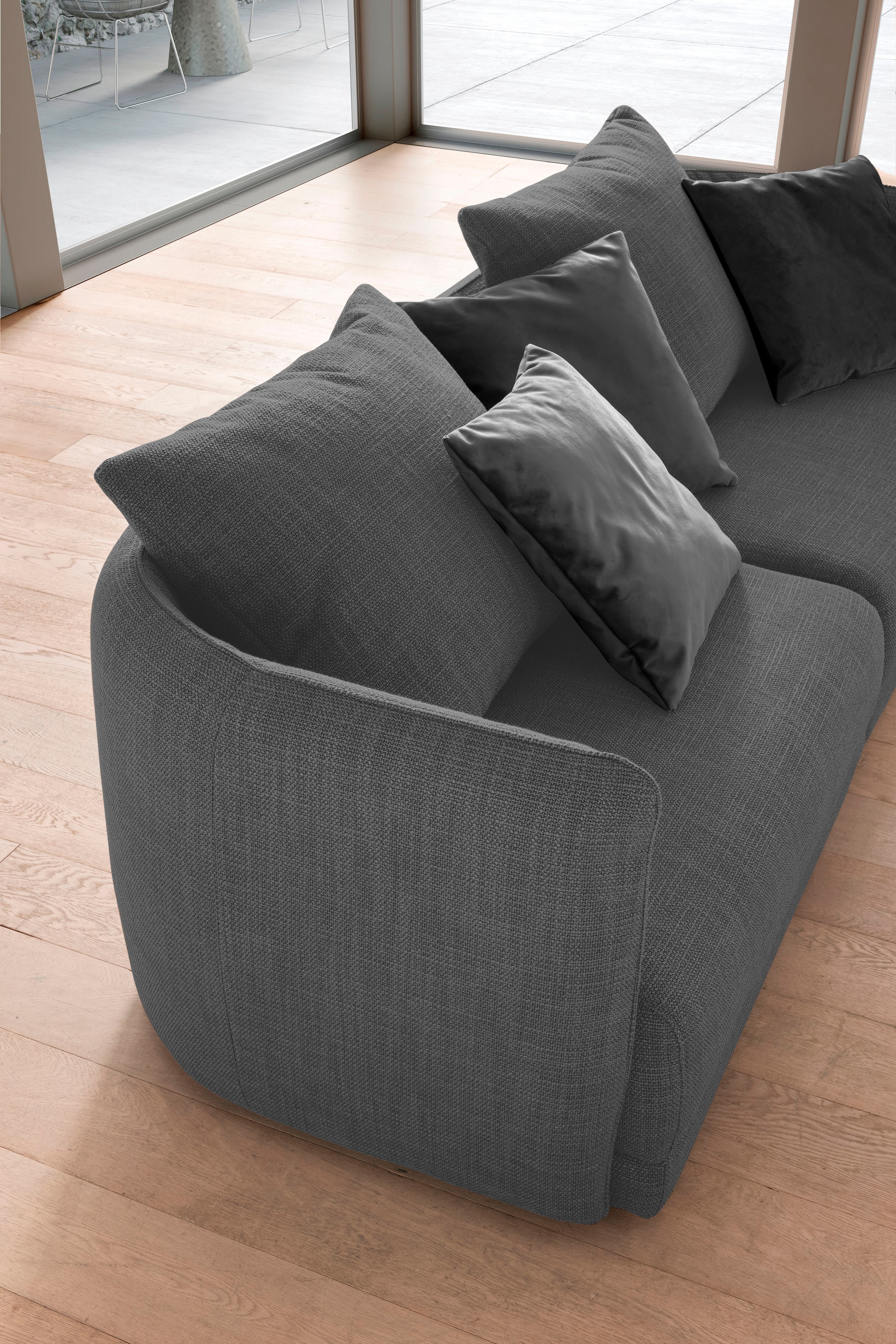 designwerk Big-Sofa »New York, anmutendes Designsofa«, mit schmaler Arm- & Rückenlehne
