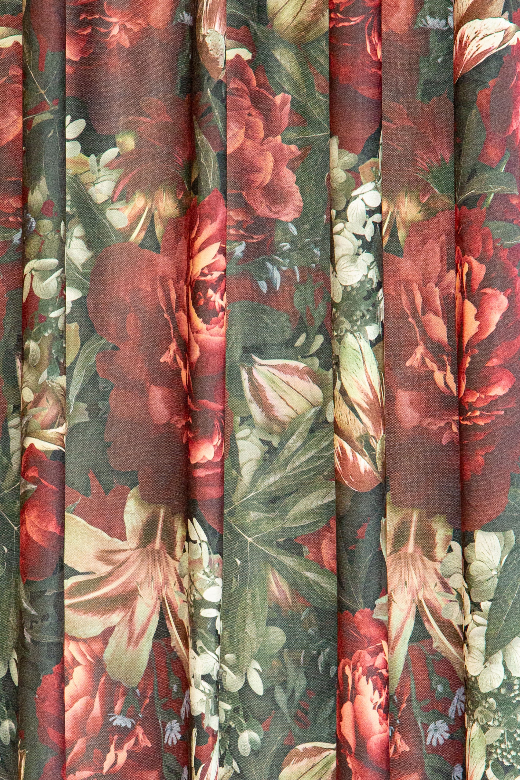HOMING Vorhang »Roja«, (1 St.), blickdicht, rot, Blumen, floral, rose,  Wohnzimmer, Schlafzimmer bei OTTO