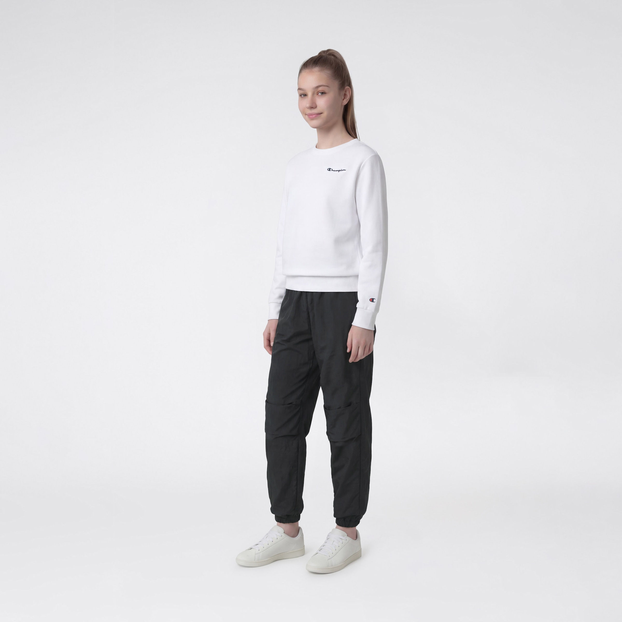 Champion Trainingshose »SPORTWEAR CUFFED PANTS Loose Fit Nylon«  Loose Fit, aus Polyamid, mit Cuffed-Design, auch in großen Größen