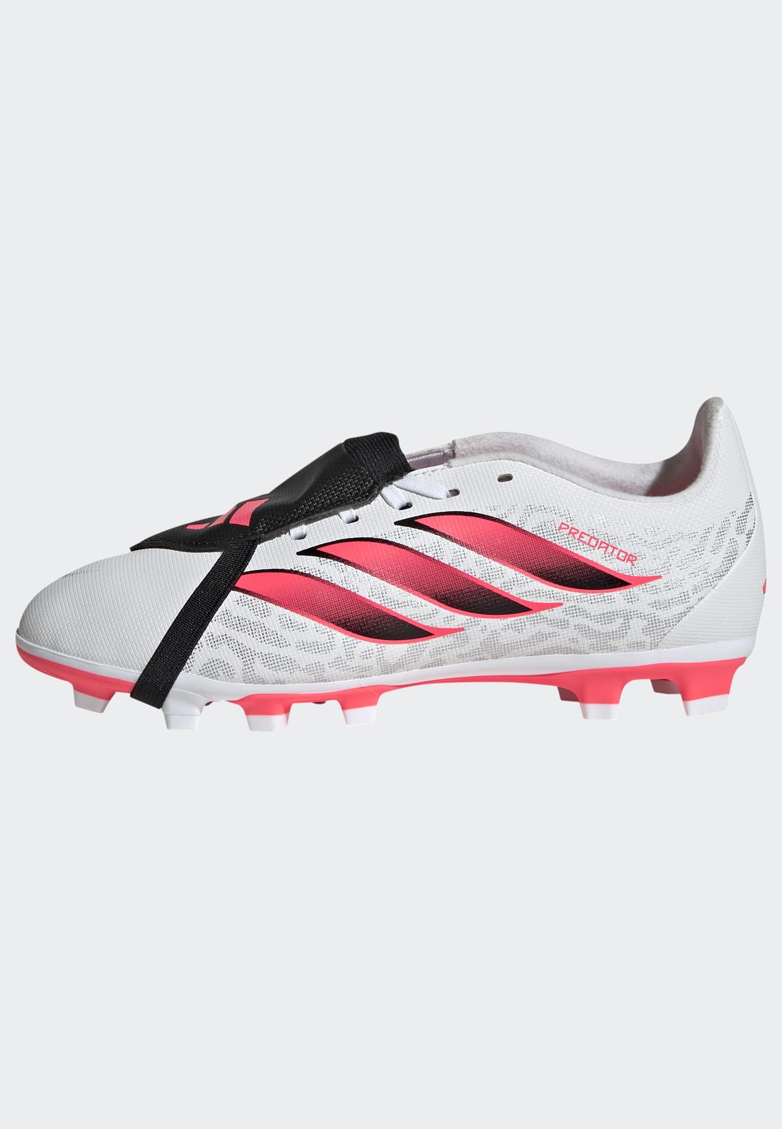 adidas Performance Fußballschuh »PREDATOR CLUB KIDS , FESTE BÖDEN/MULTI GROUND, UMSCHLAGBARE ZUNGE«  für viele verschiedene Böden geeignet, für Jugendliche & Kinder