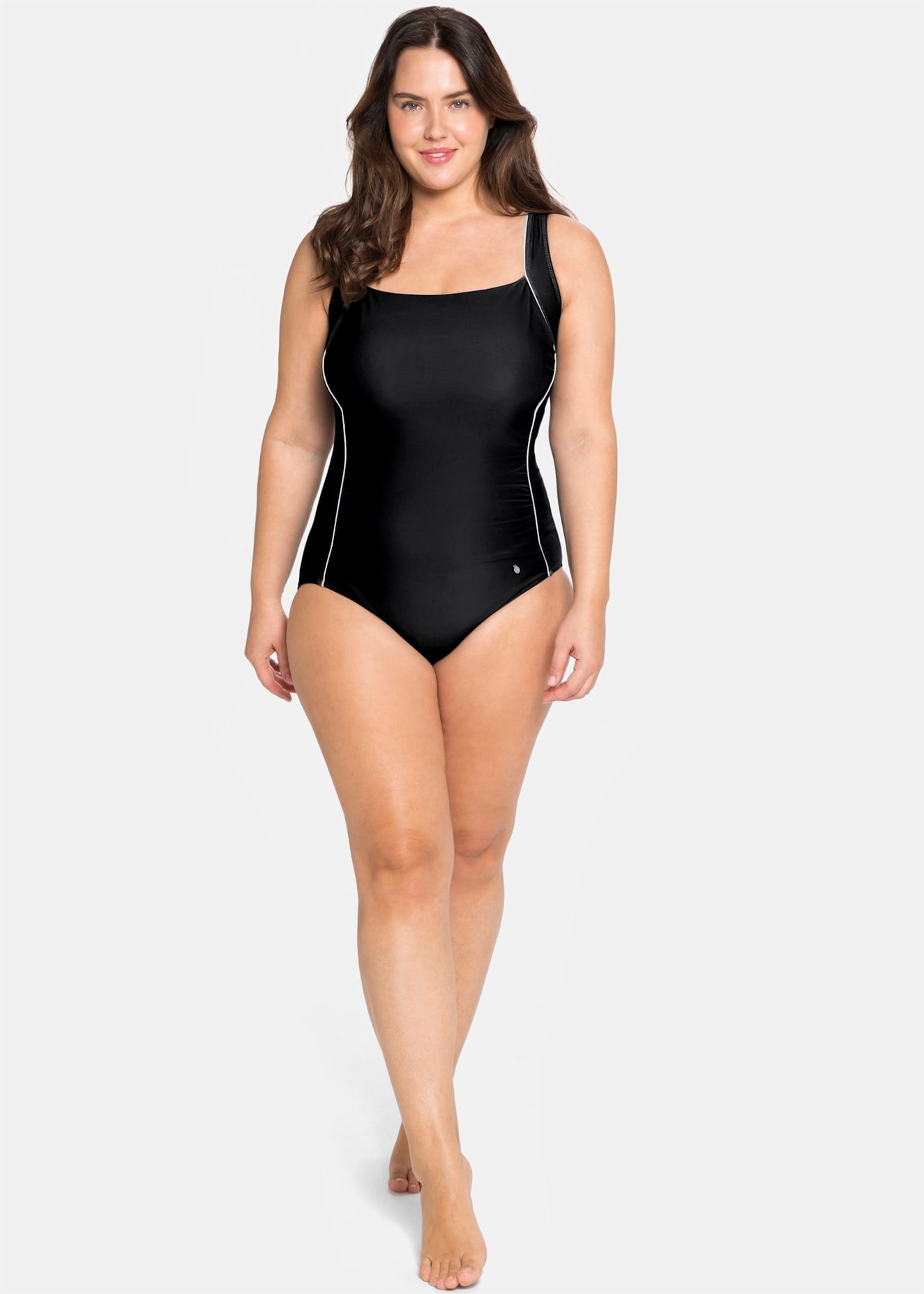 Sheego Damen Badeanzug in schwarz, Größe Cup D