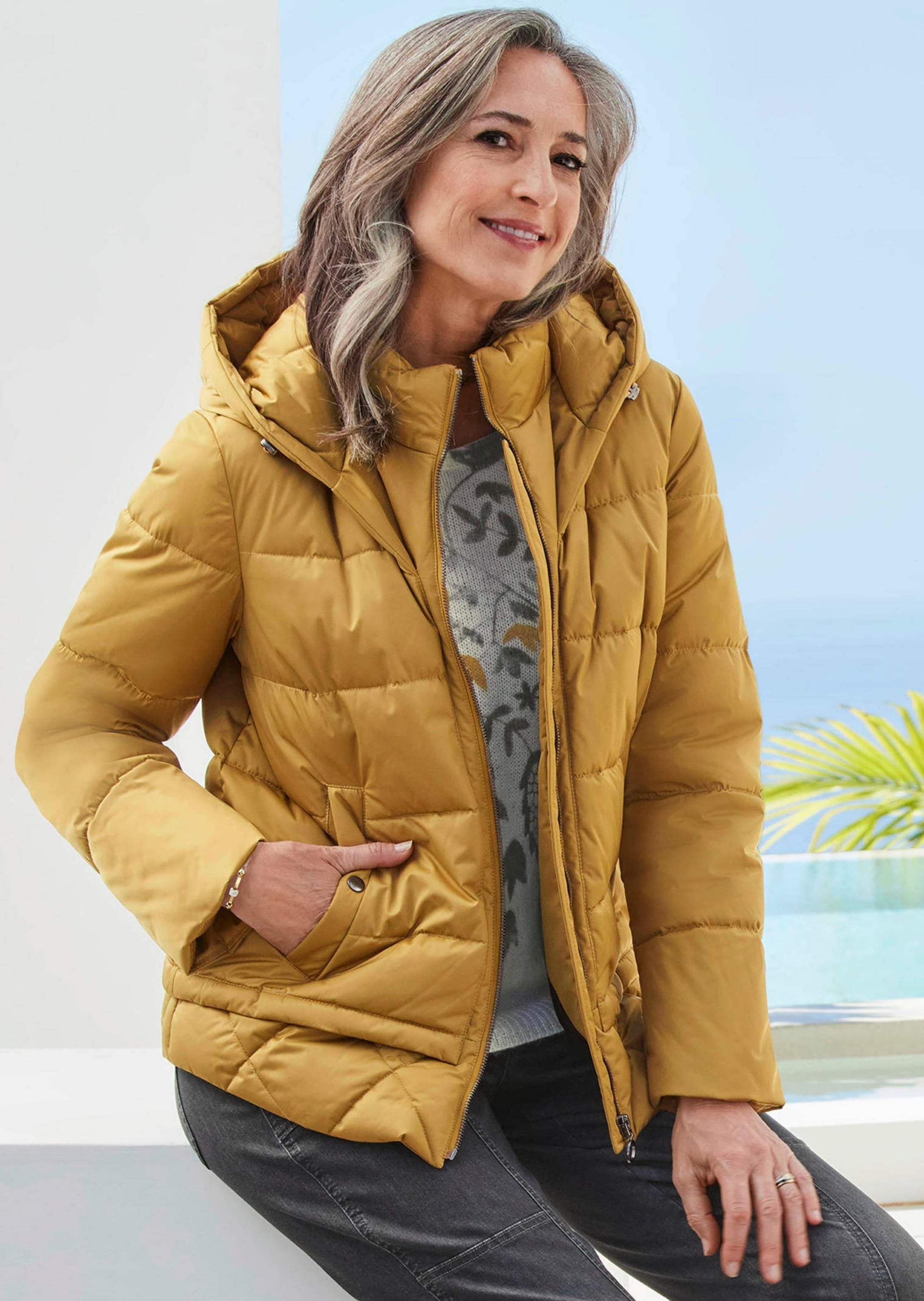 GOLDNER Kurzjacke »Kurzgröße Steppjacke mit Kapuze« Druckknopf