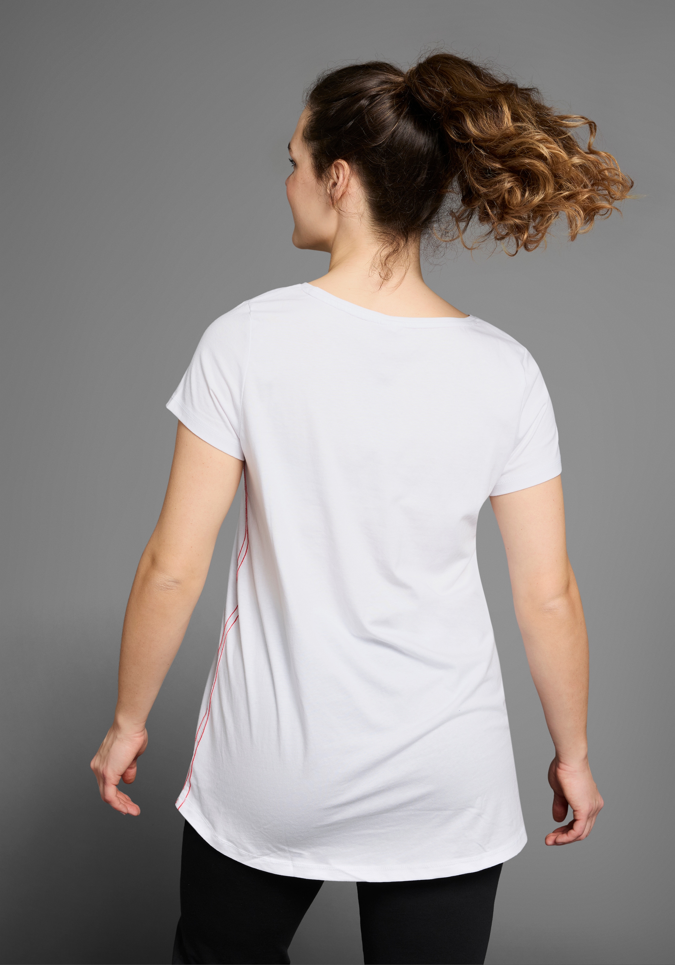 KangaROOS Longshirt, (Packung, 2 tlg., 2er-Pack), Kurzarm, figurumschmeichelnde Passform