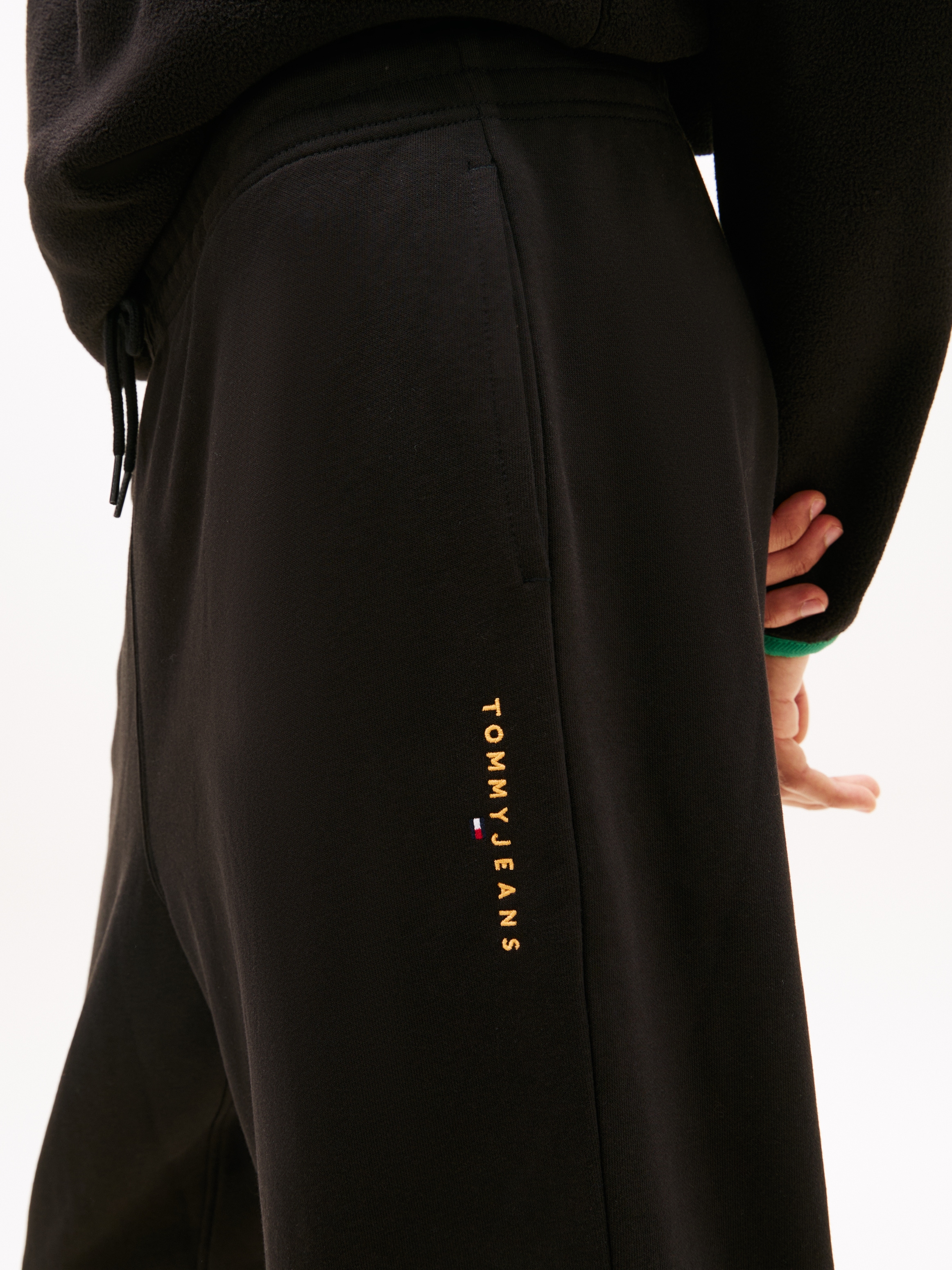 Tommy Jeans Sweathose »TJM REGULAR LINEAR«  Regular fit mit elastischem Bund