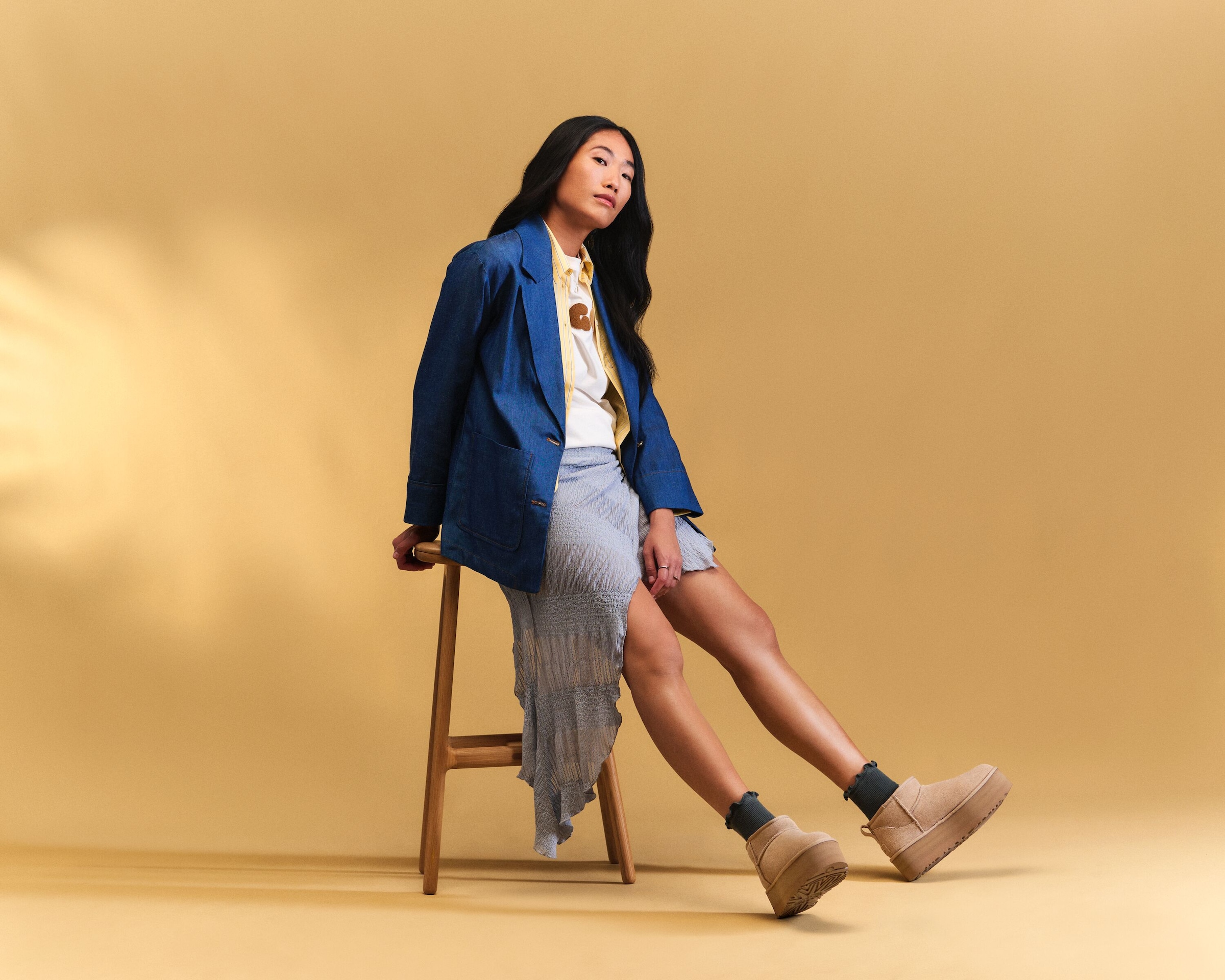 UGG Winterboots »Classic Ultra Mini Platform«, Plateaboots, Schlupfstiefel mit Plateausohle