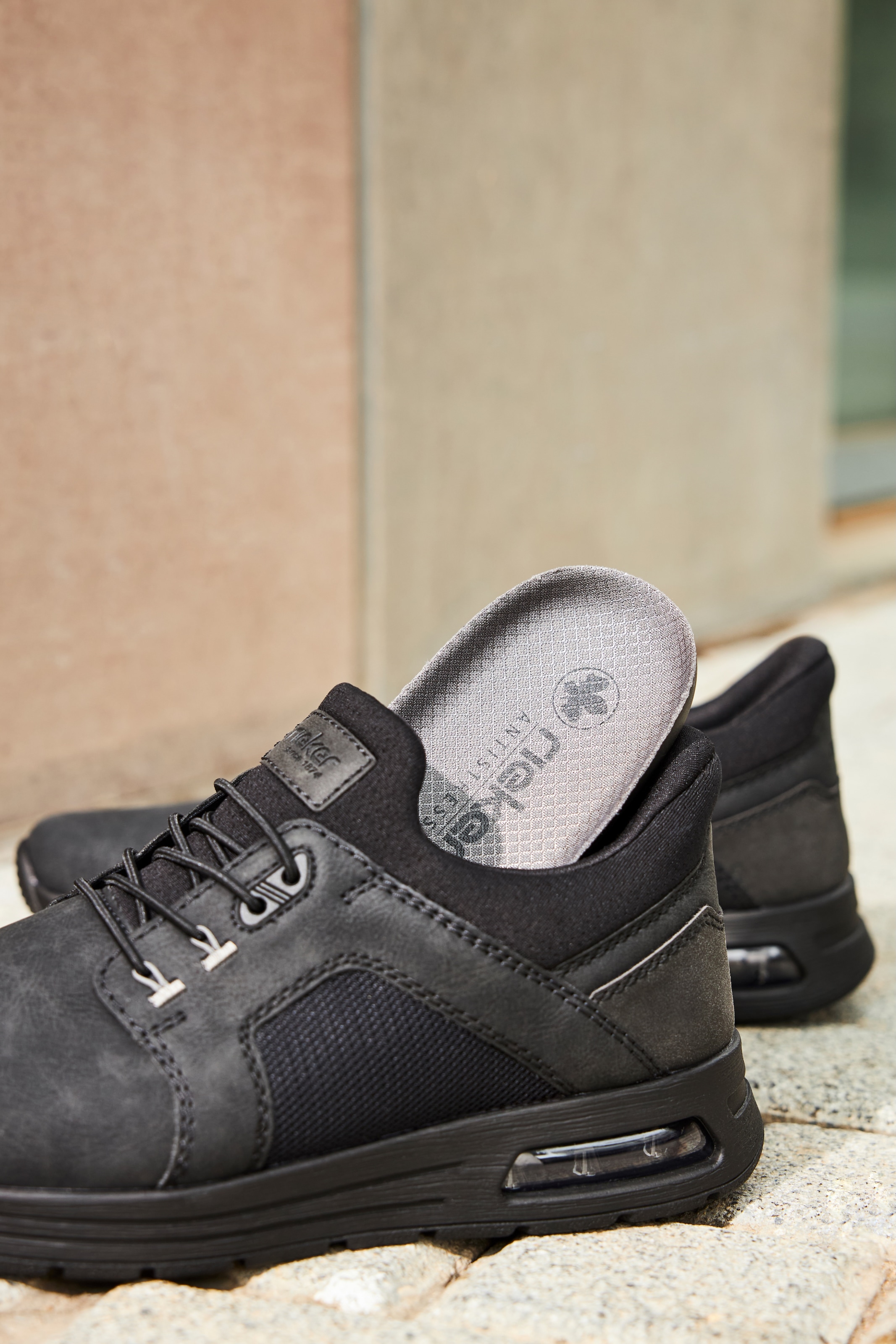 Rieker Slip-On Sneaker, Freizeitschuh, Halbschuh, Schlupfschuh mit gepolstertem Schaftrand