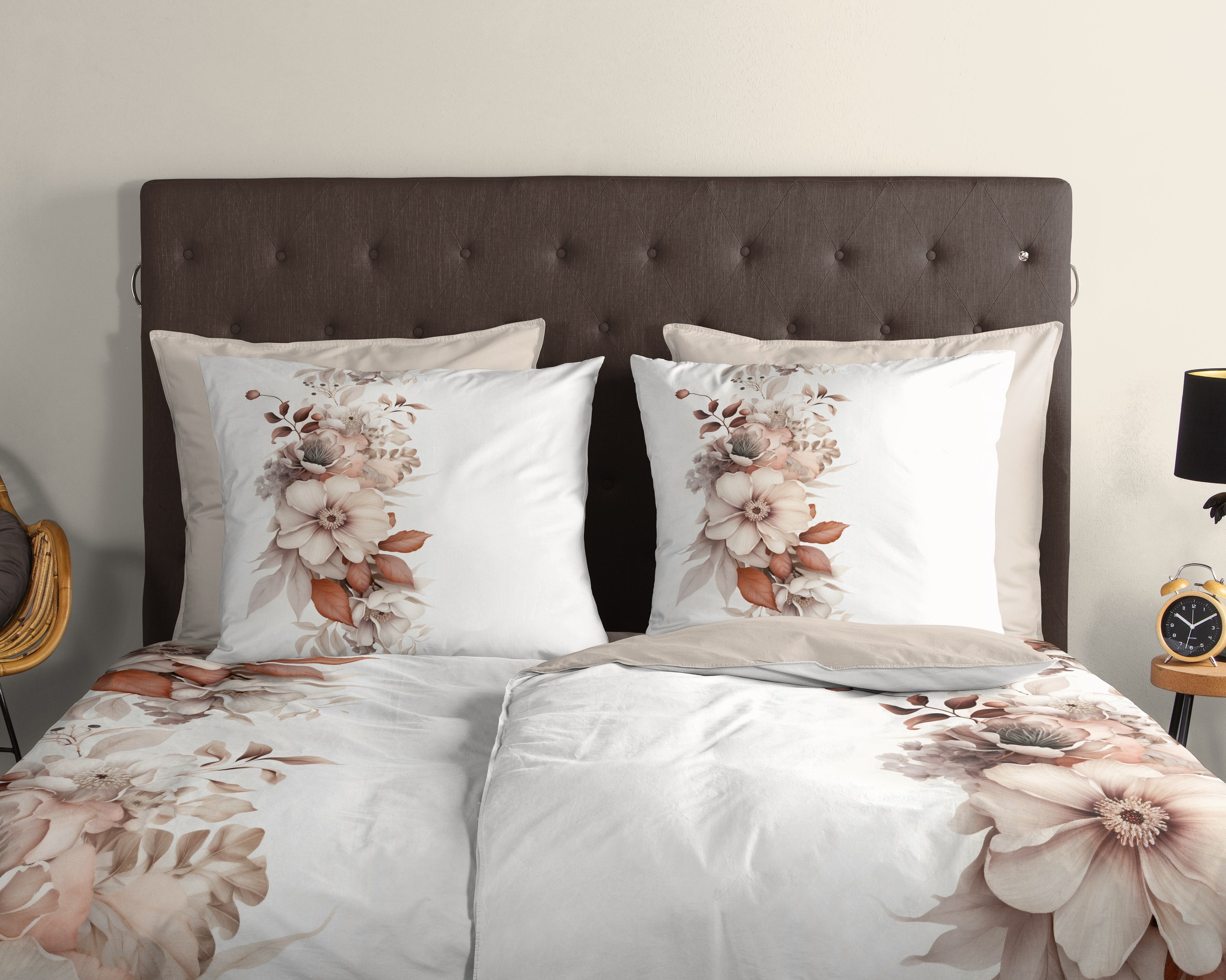 good morning Wendebettwäsche »Vester«, 100% Baumwolle, Renforcé, Reißverschluss, Wendeoptik, Blumen, cream