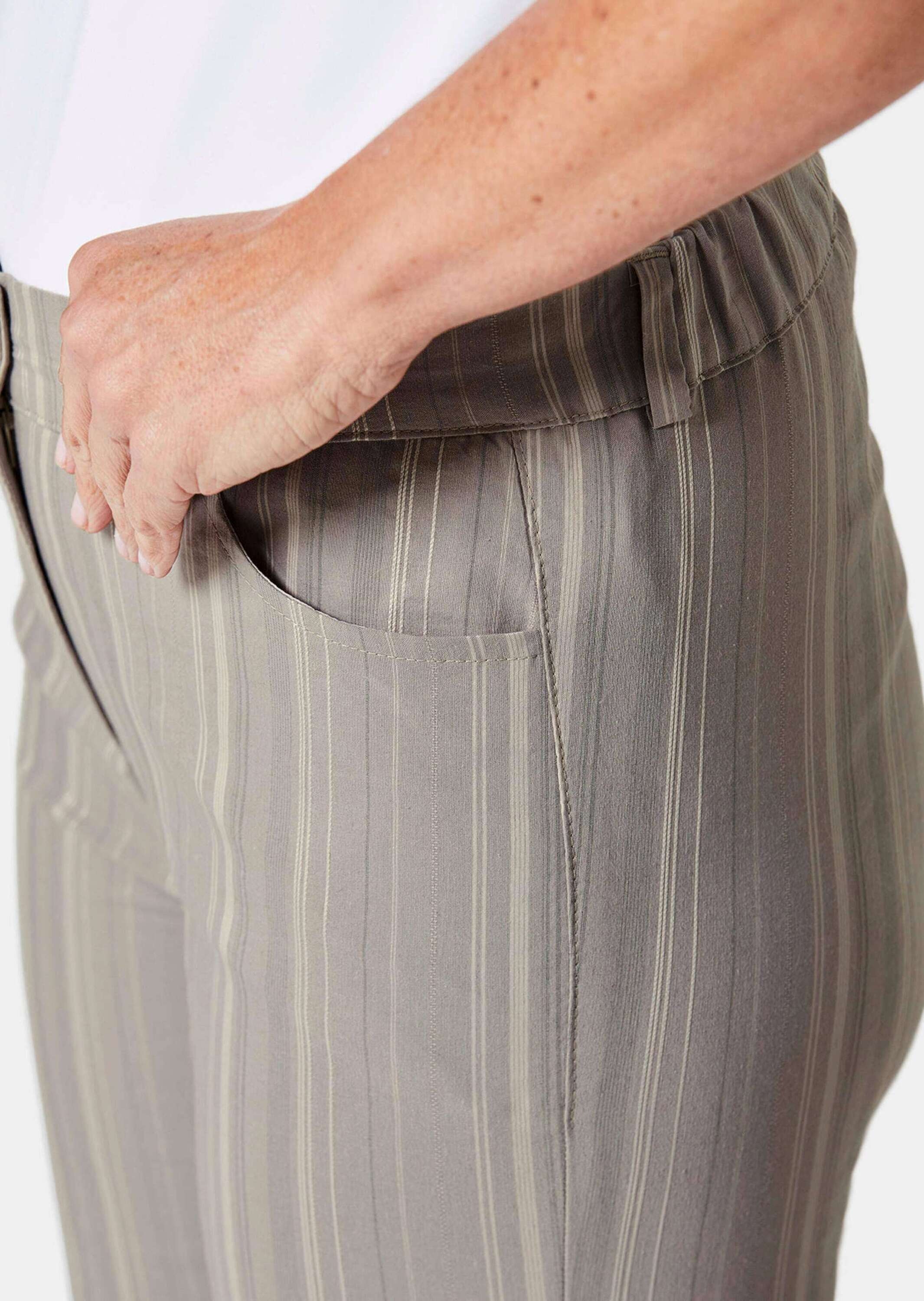 GOLDNER Stoffhose »Kurzgröße Bermuda in strukturierter elastischer Ware«