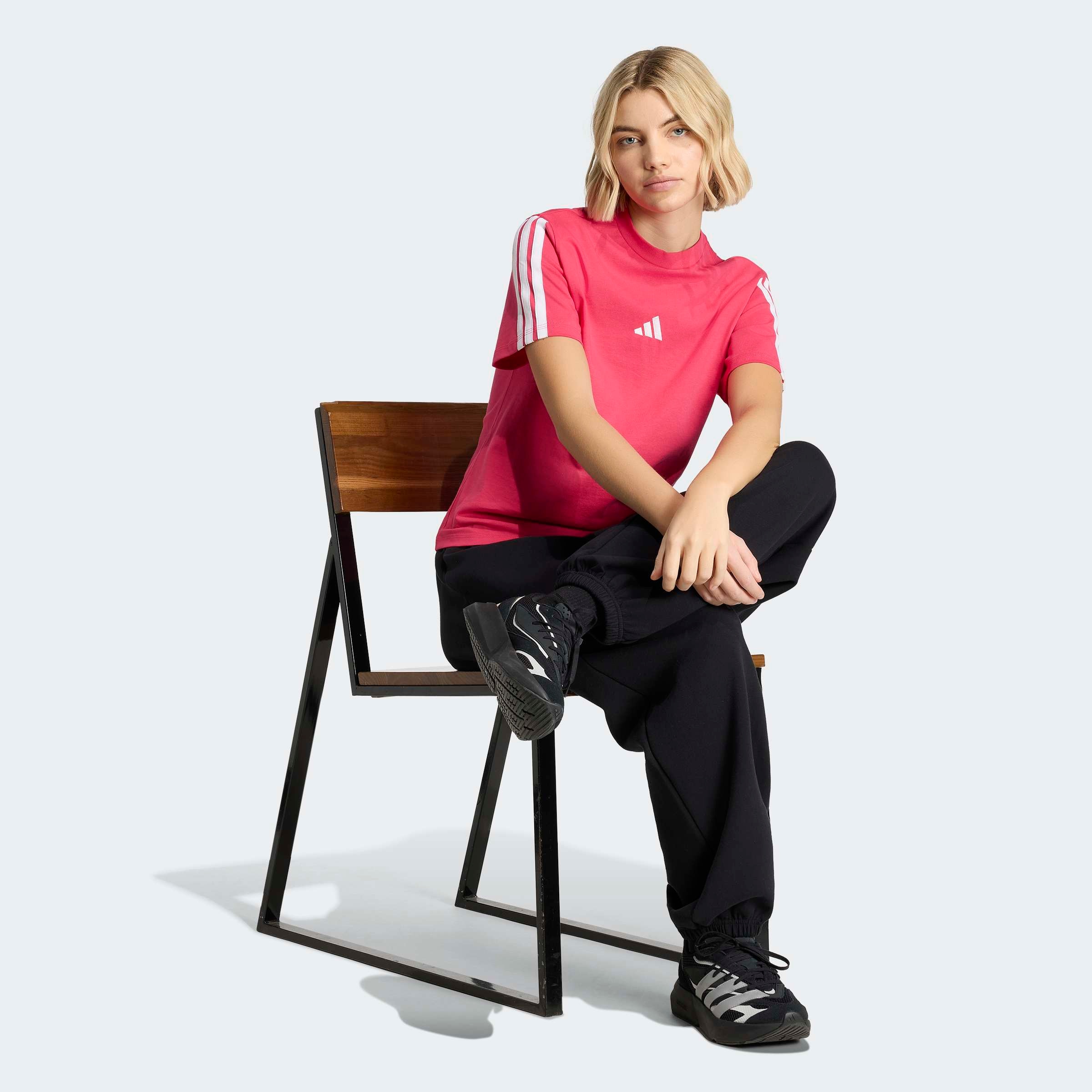 adidas Sportswear T-Shirt »ESSENTIALS 3-STREIFEN COTTON« klassische 3-Streifen an den Ärmeln, ohne Verschluss