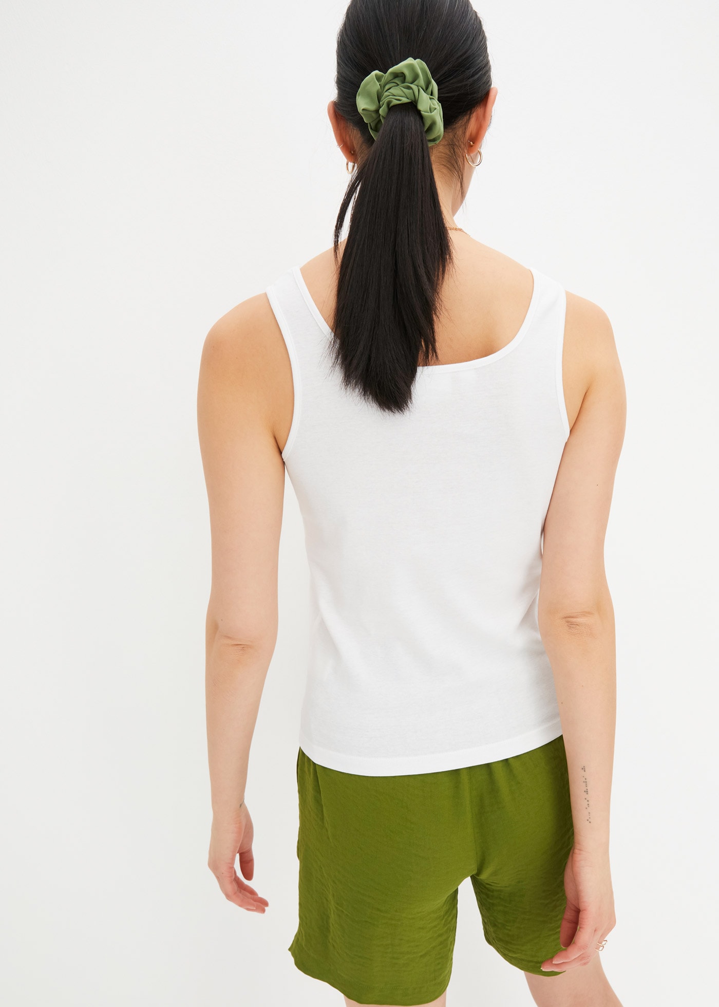 bonprix Tanktop mit normalen Trägern, mit dezentem Carré-Ausschnitt, eng anliegend