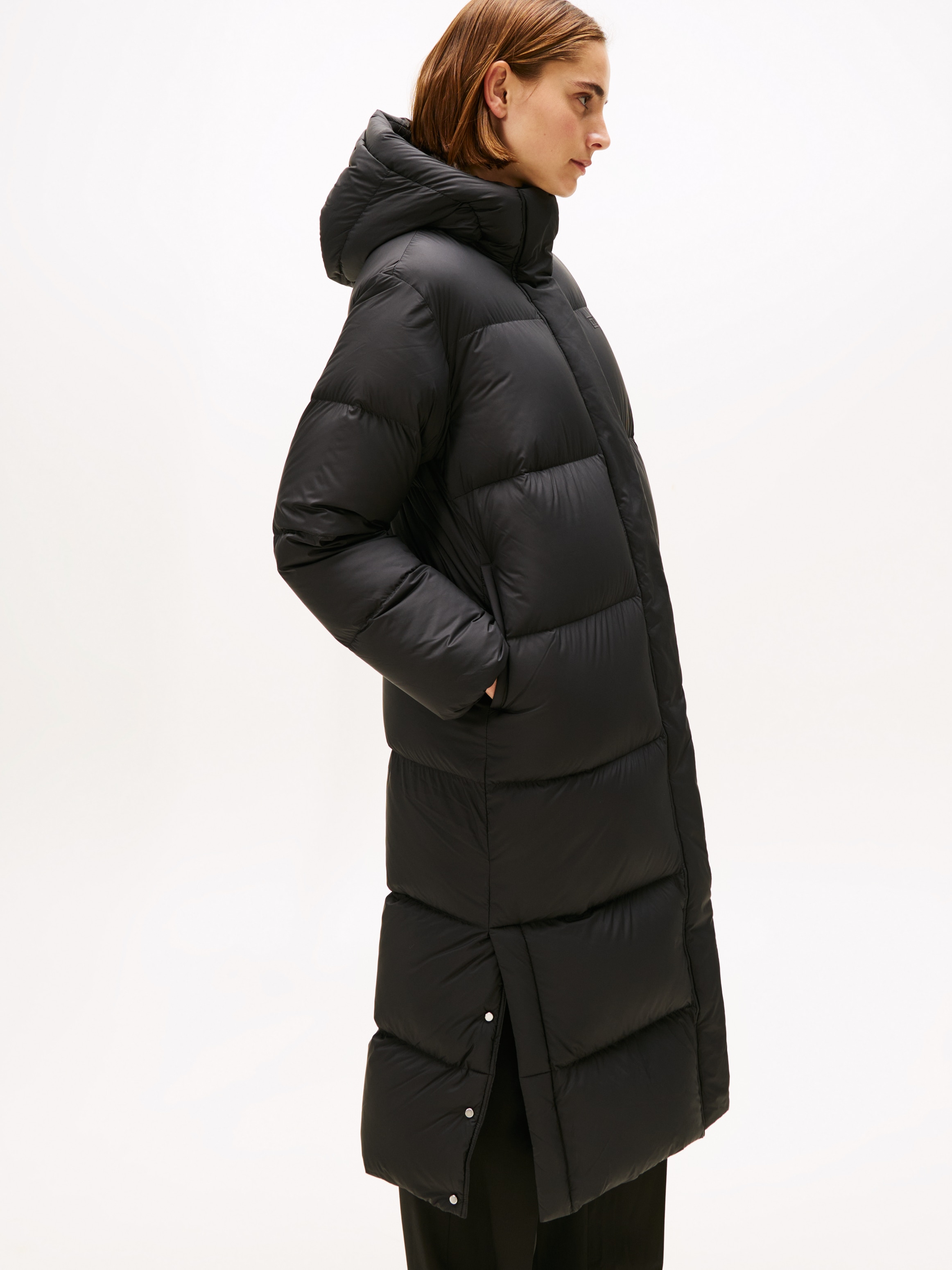 Tommy Hilfiger Daunenmantel »MODERN DOWN REG MAXI COAT«, mit wärmenden Daunen gefüttert