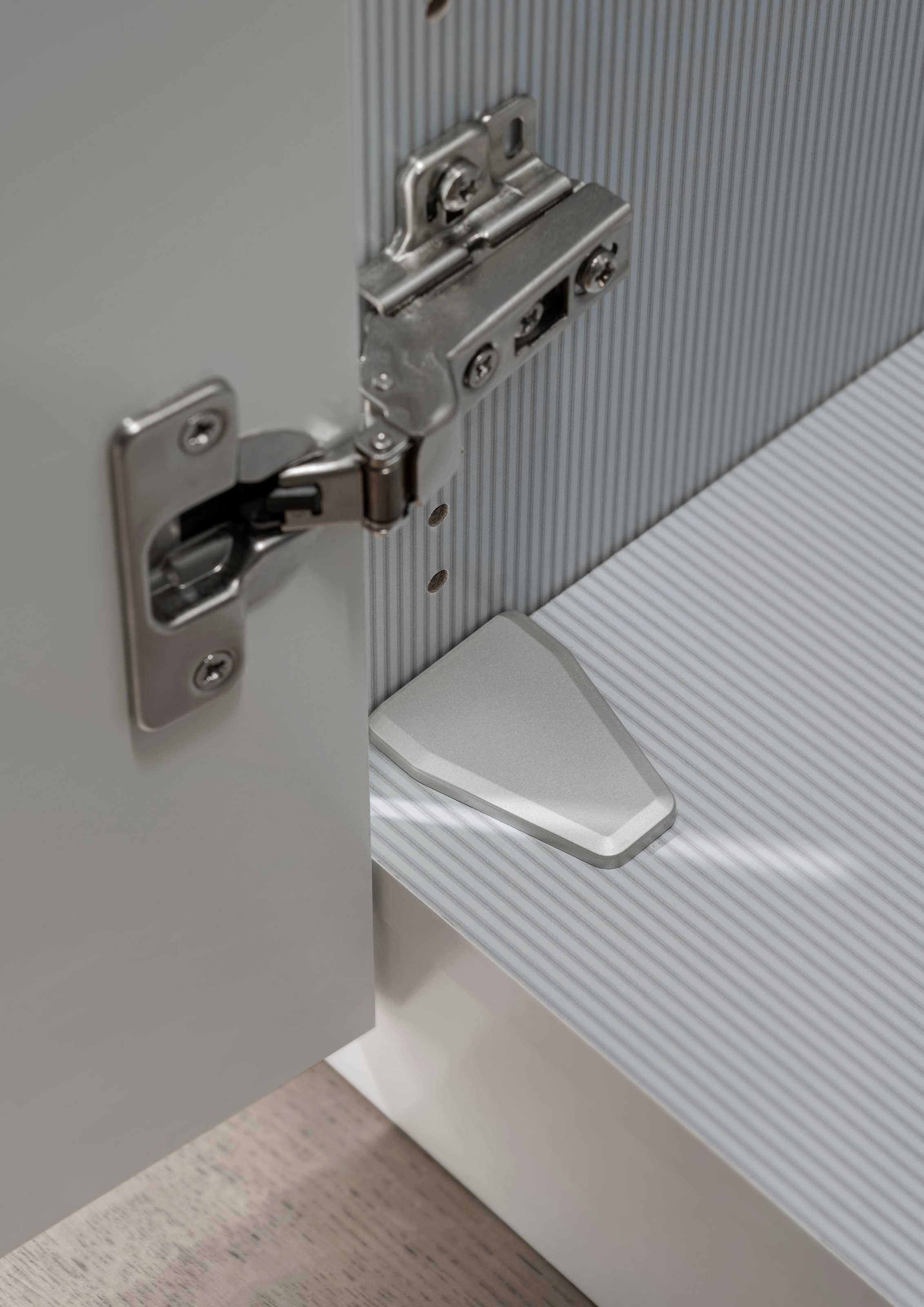 WIEMANN Falttürenschrank »Ohio, Kleiderschrank, Schrank, Garderobe, mit Glasfront, 300 cm« inklusive Einlegeböden & Kleiderstangen, 2 Höhen, MADE IN GERMANY,  inklusive Türdämpfung, hochwertige Glasfront