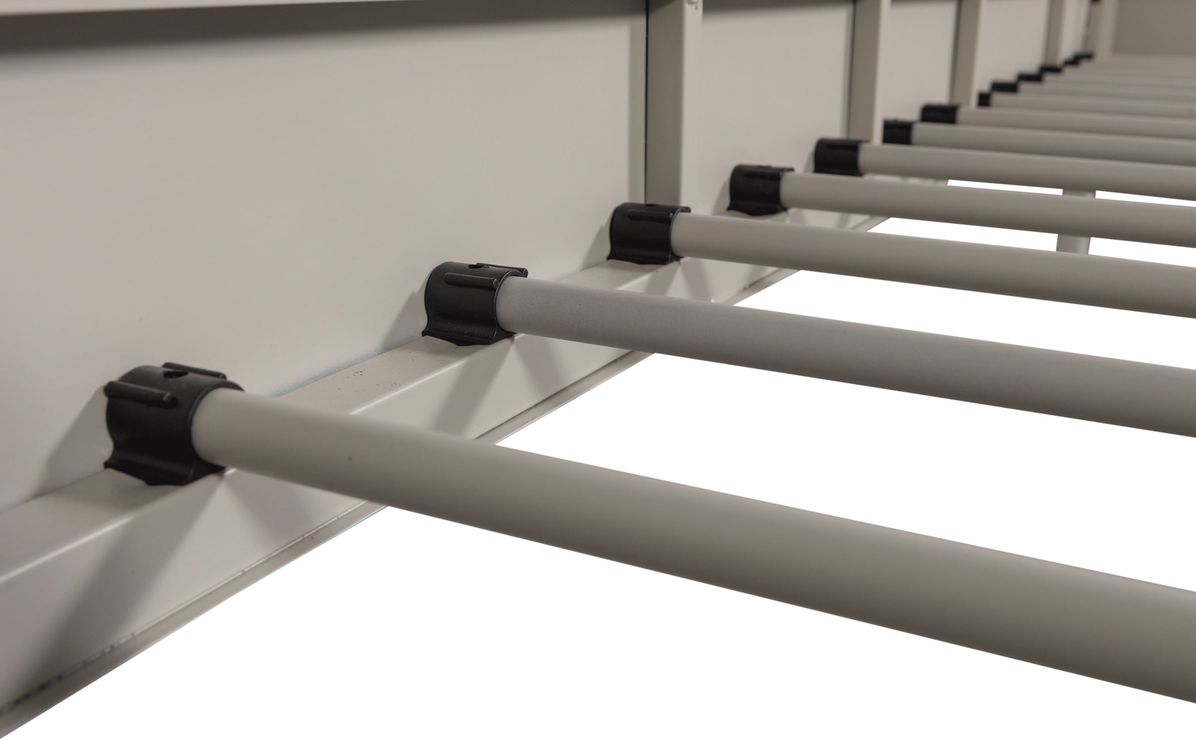 WOOOD Bettgestell »Mata Stahlrahmen pulverbeschichtet, H 90 x B 208 x T 95 cm« Matratzenmaß 90x200 cm, einfach zu montierbar, Pfleiglicht