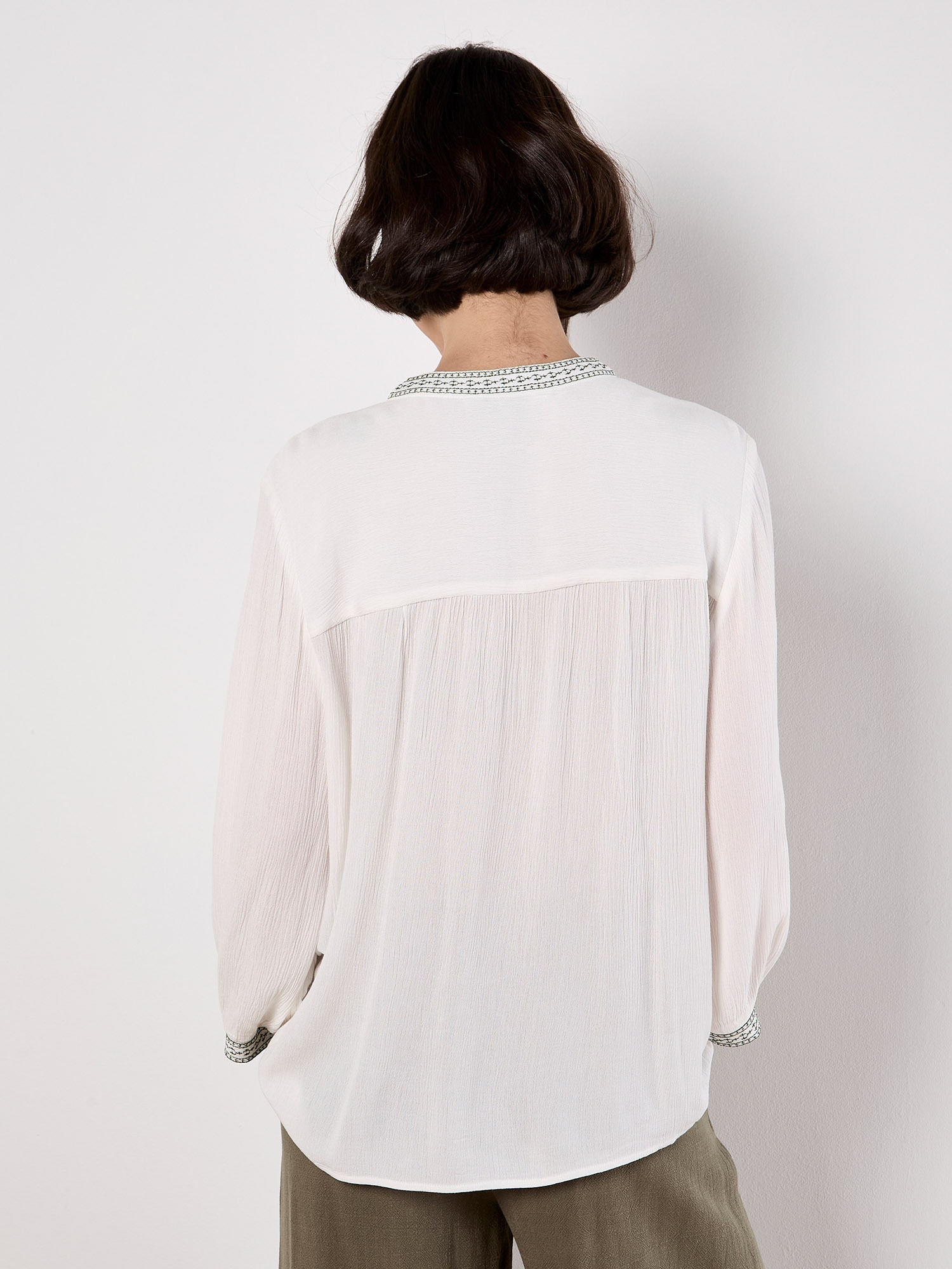 Apricot Klassische Bluse »Bluse« mit Stickerei