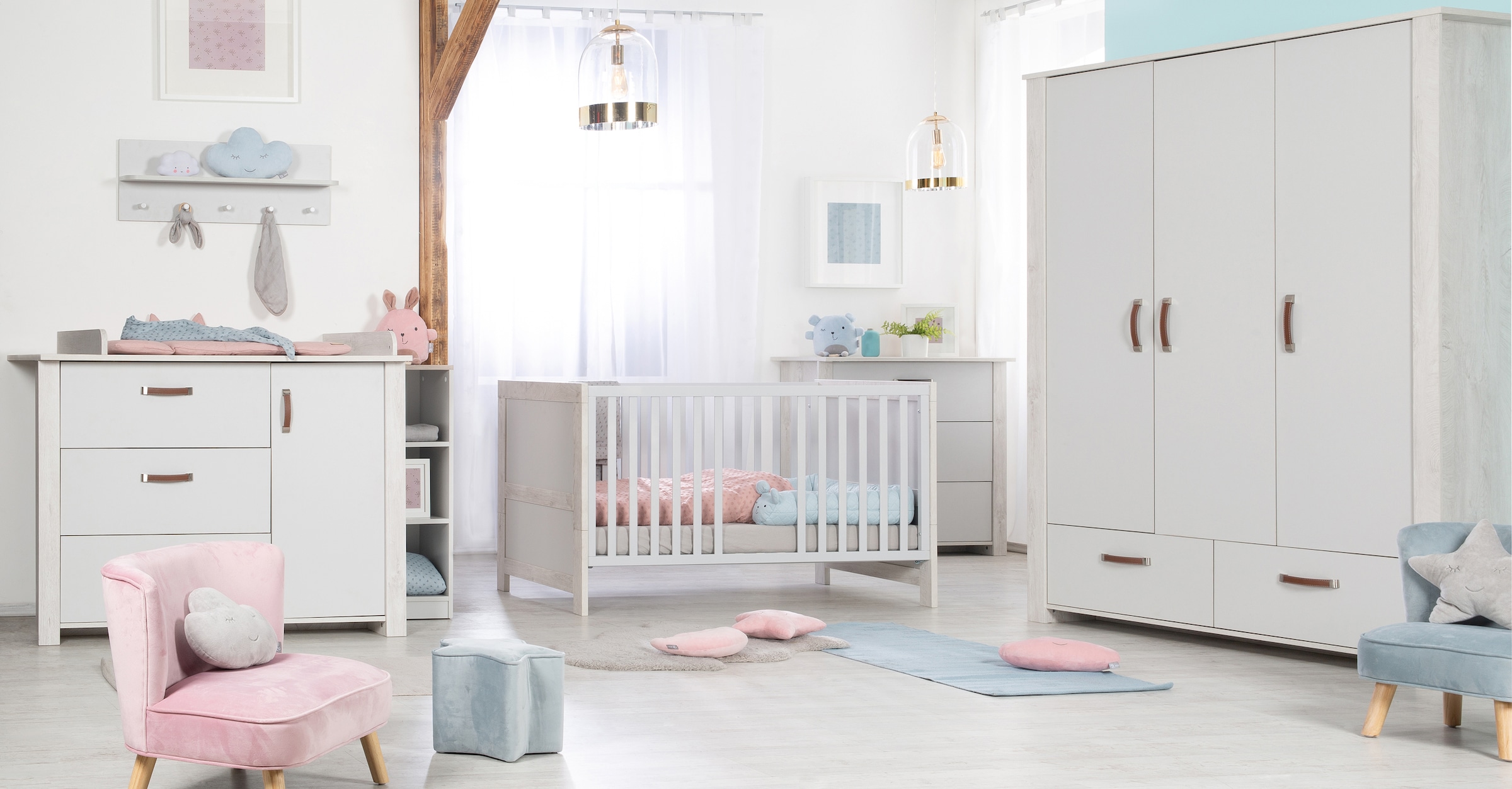 Babyzimmer-Komplettset »Mila«, (Set, 3 tlg., Kinderbett, Schrank, Wickelkommode), mit...