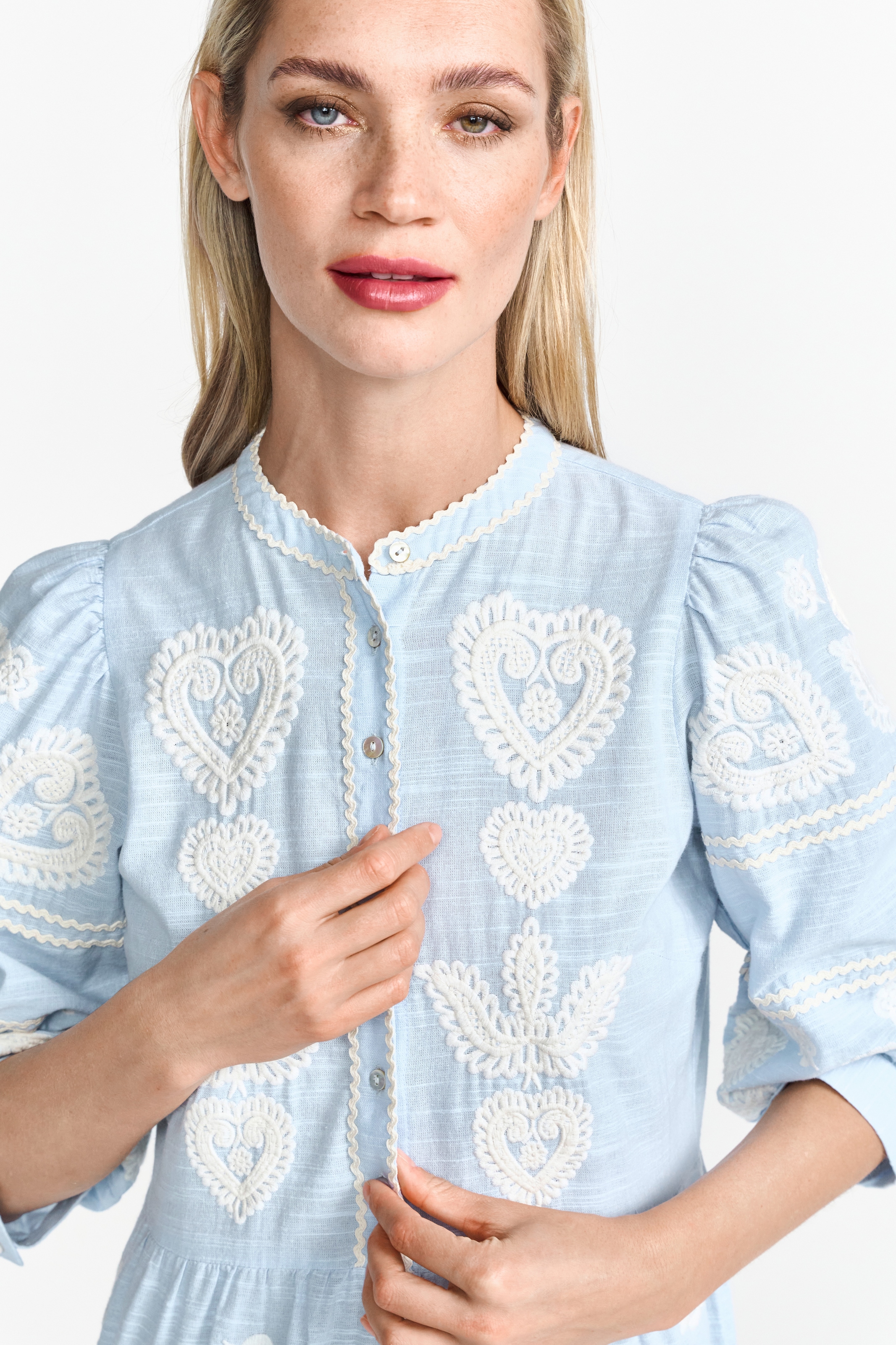 RICHROYAL Maxikleid, Mit Knopfleiste und Rundhalsausschnitt