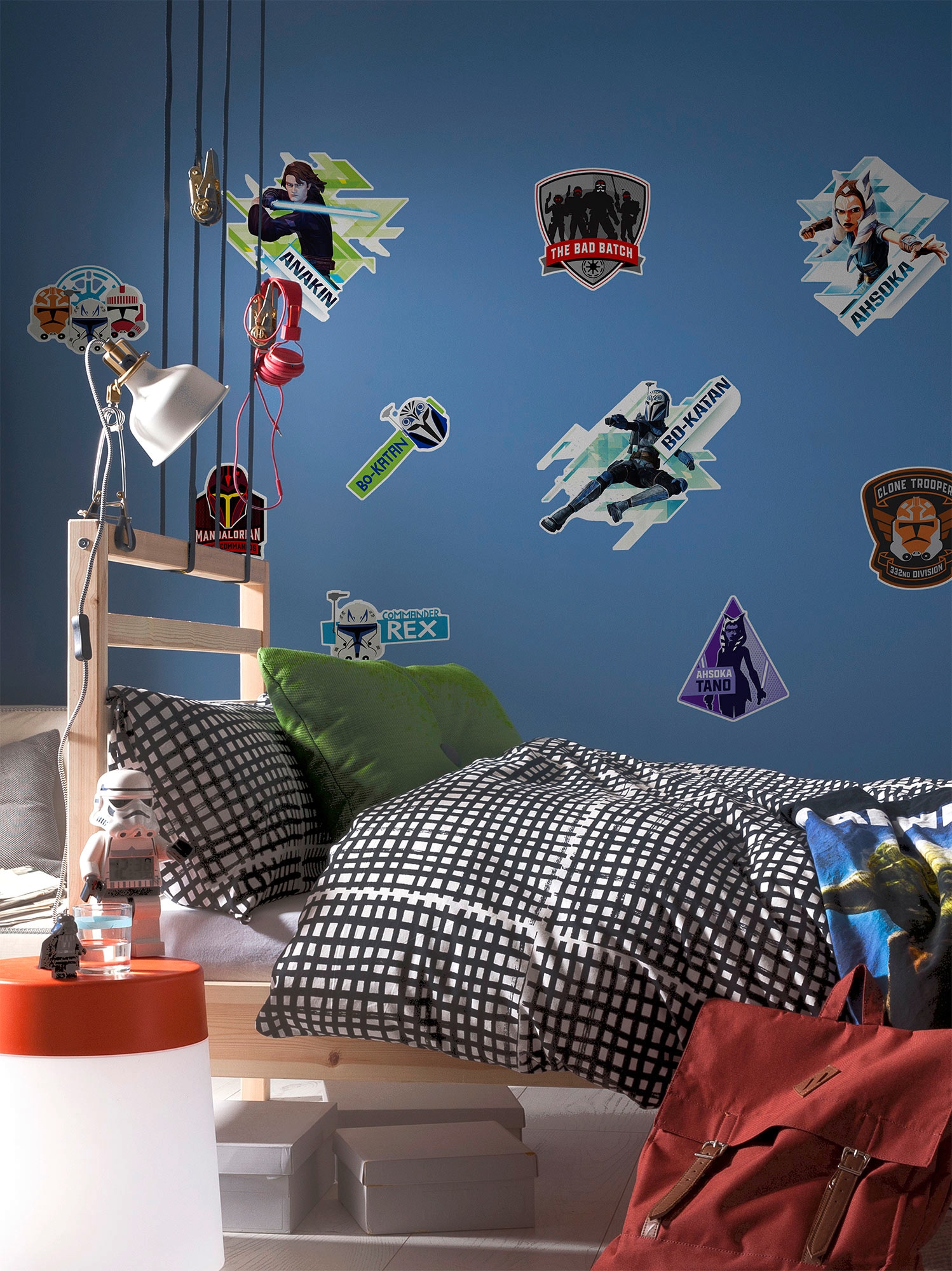 Komar Wandtattoo »Clone Wars Badges - Größe 100 x 70 cm«, (10 St.), selbstklebend, Wandsticker, Kinderzimmer