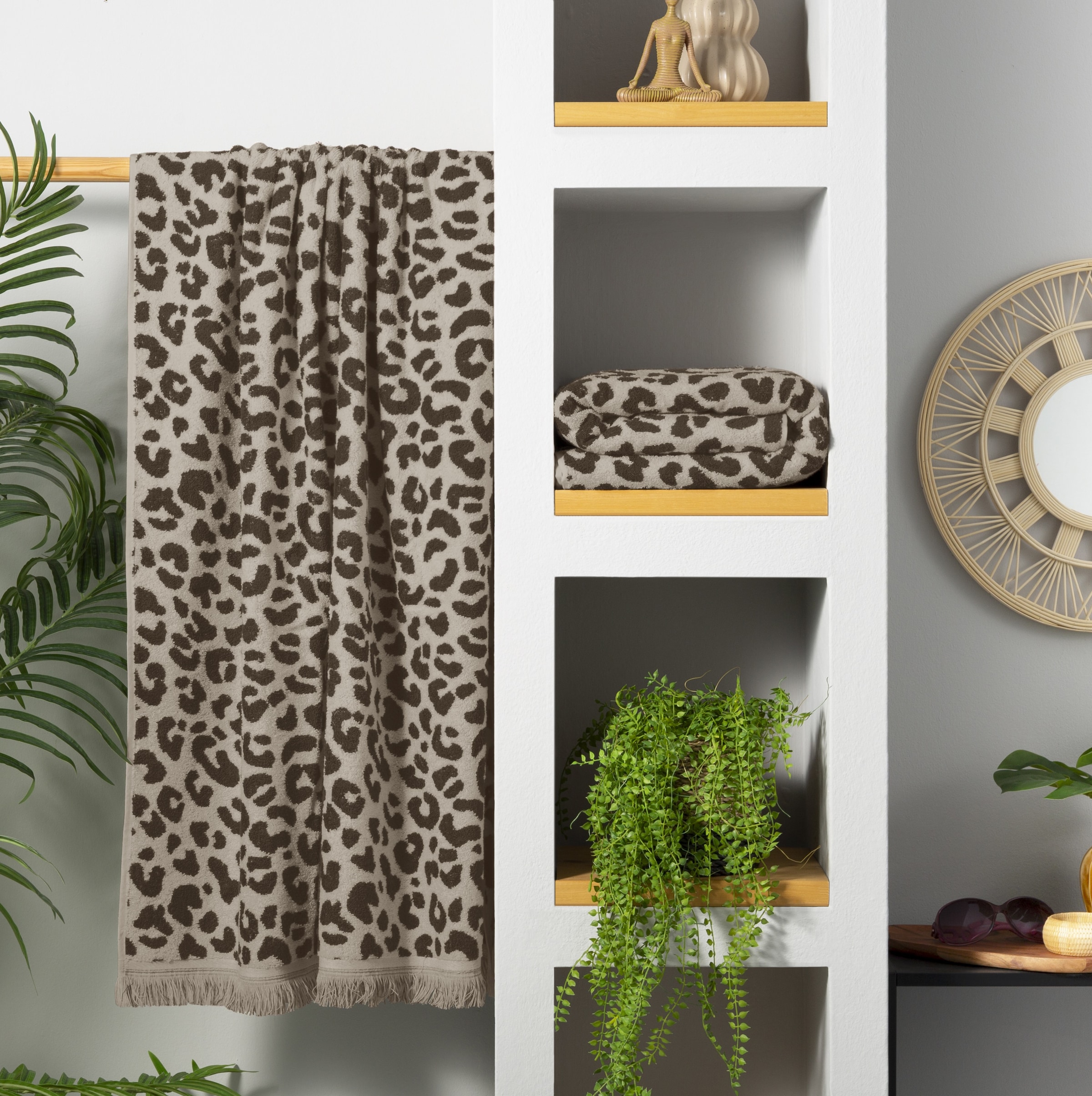 OTTO home Strandtuch »Tiffani, Leopardenmuster, Premium Strandtücher 2-tlg, 500 gr/m²« 90x180 cm, Animal Print, Leo, modern, Urlaub, mit Fransen