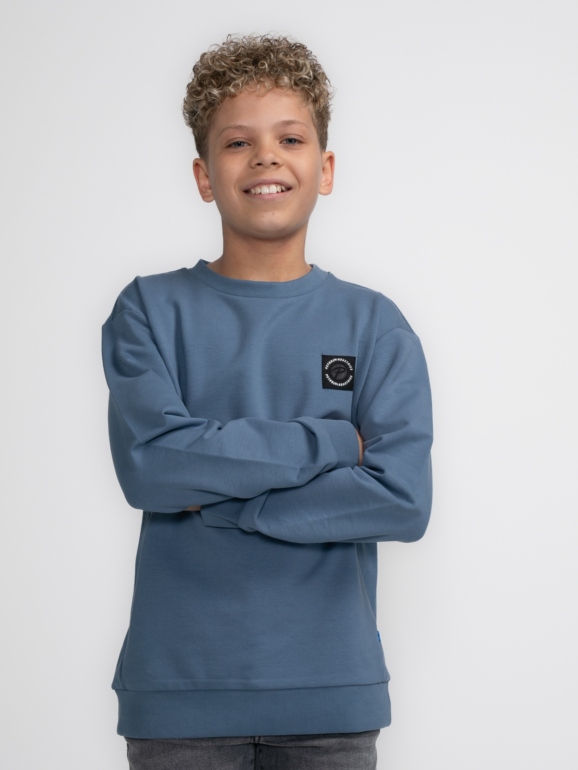 Petrol Industries Sweater mit Prägung auf der Brust in grau, Größe 164