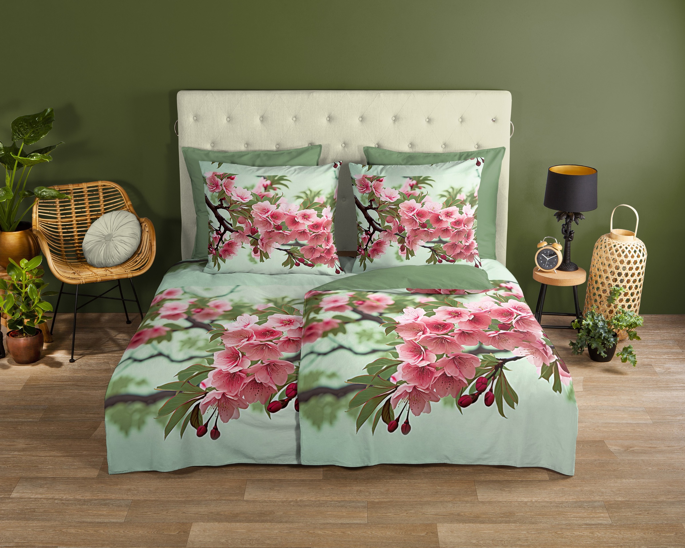 good morning Wendebettwäsche »Lotti«, 100% Baumwolle, Renforcé, Reißverschluss, Wendeoptik, Blumen, grün