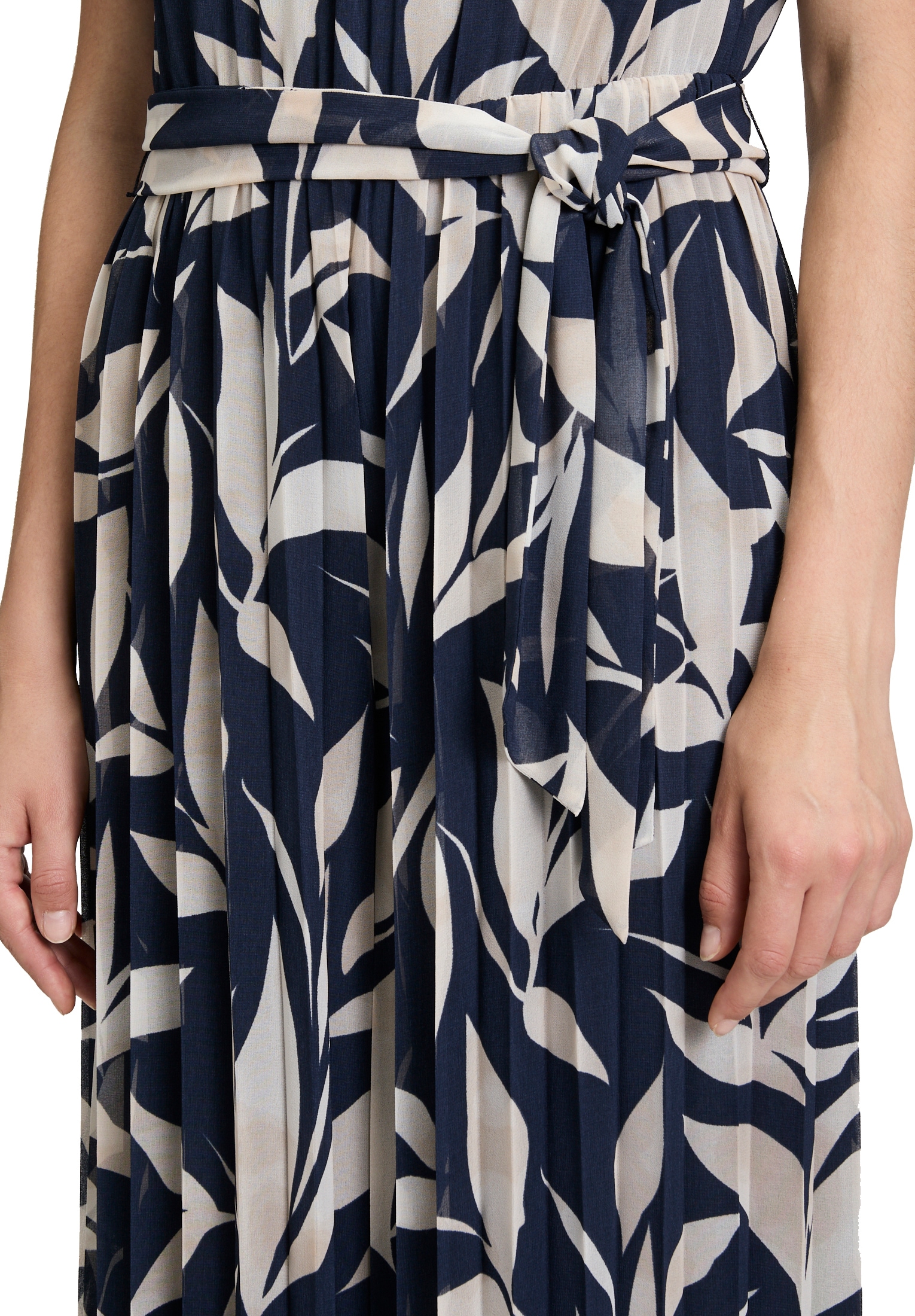 Betty&Co Jumpsuit »Jumpsuit mit Plissee«