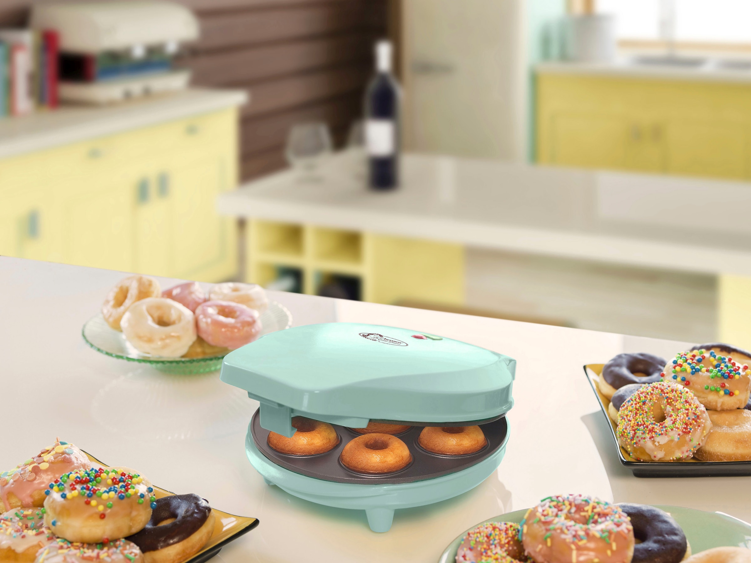 bestron Donut-Maker »ADM218SDM Sweet Dreams«, 700 W, im Retro Design, Antihaftbeschichtung, Farbe: Mint