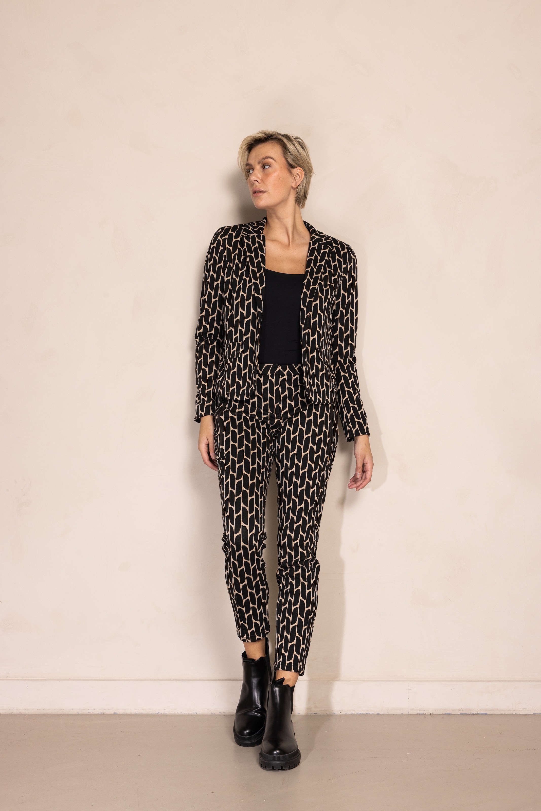 Zhrill 7/8-Hose »ZHCHIARA«, Grafisches Allover-Muster, Slim Fit, knöchellang
