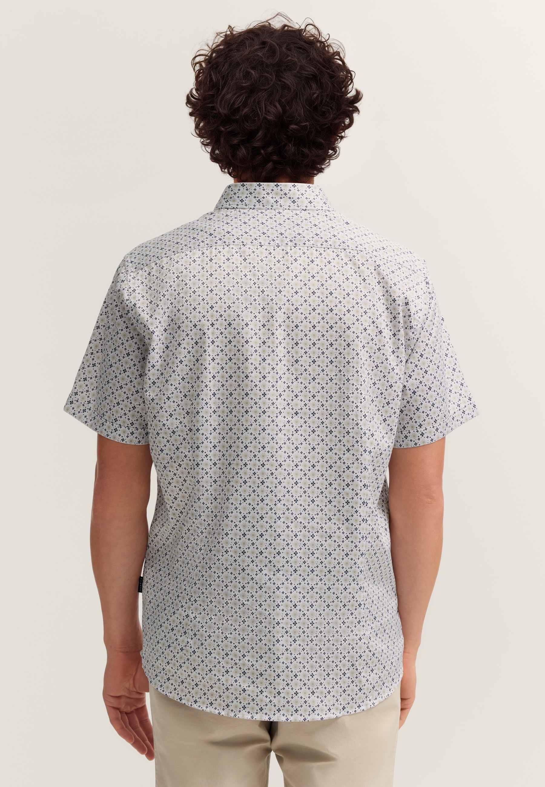 bugatti Kurzarmhemd elegant mit Allover-Muster