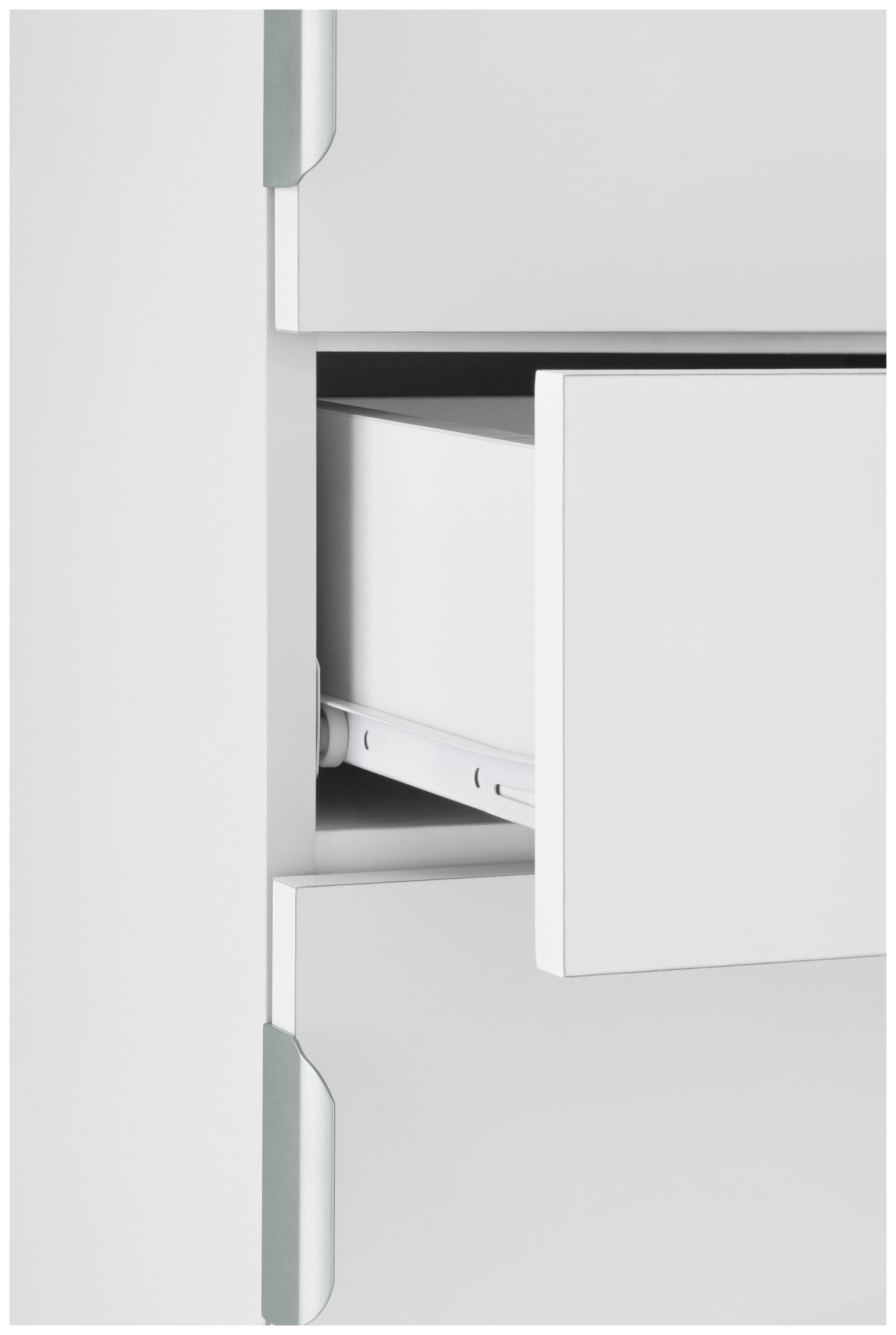 welltime Hochschrank »Lage«, Pflegeleichte Oberfläche, viel Stauraum, FSC®-zertifiziert
