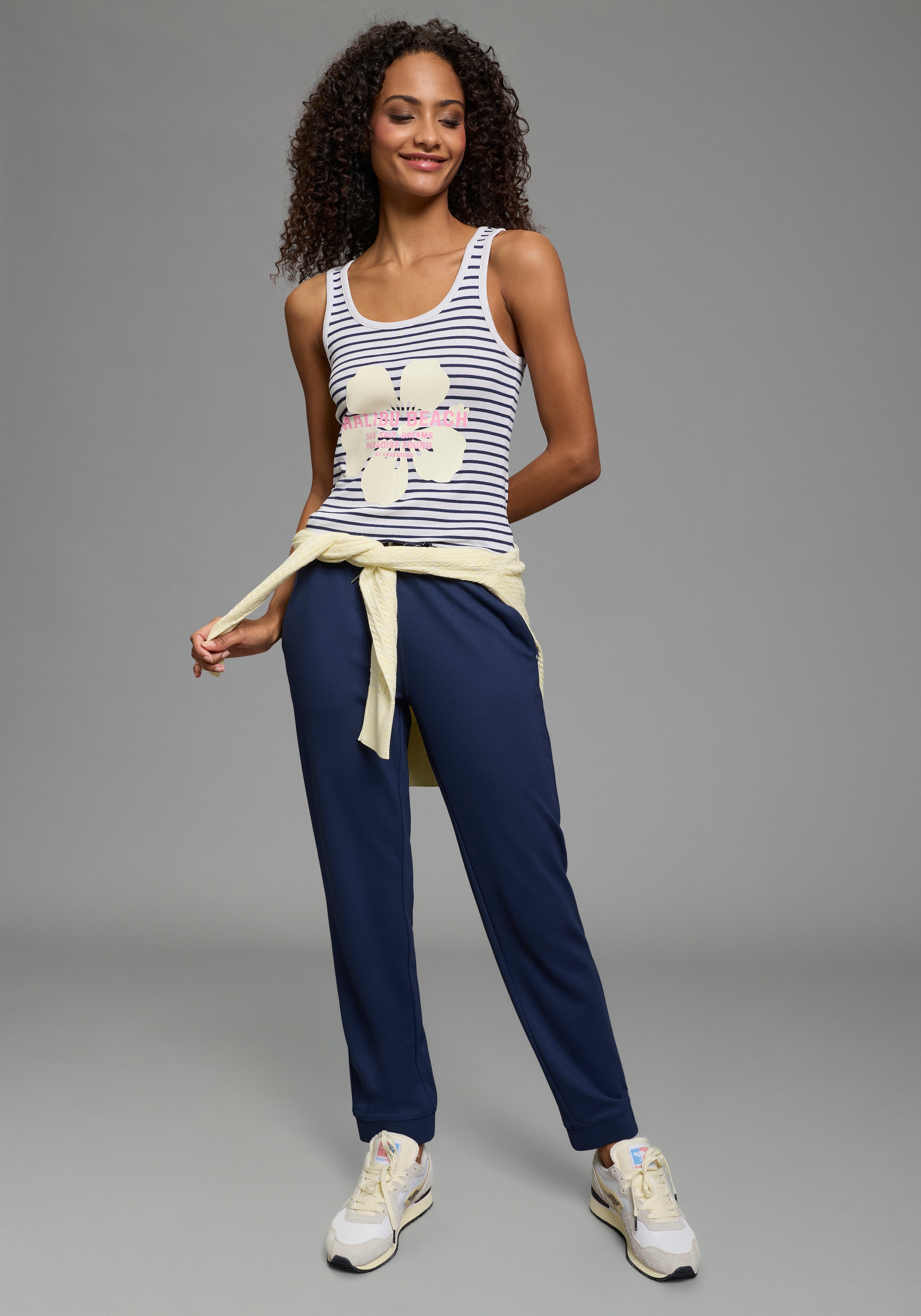 KangaROOS Trägertop hüftlang, figurbetonte Passform, aus Baumwolle und Elasthan