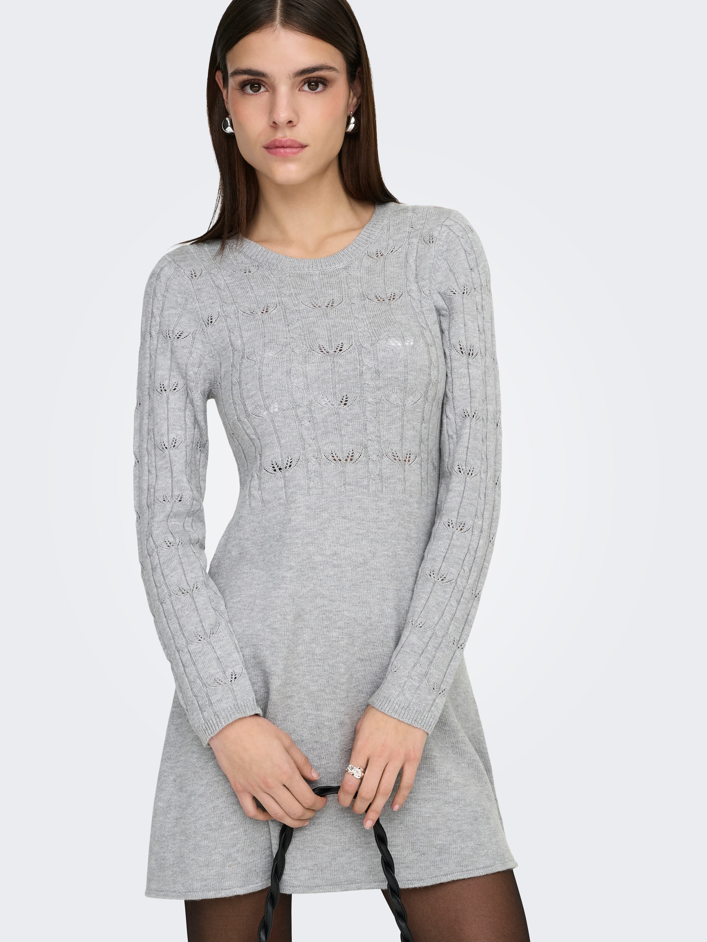 ONLY Strickkleid »ONLKATIA LIFE LS O-NECK CABL DRES EX KNT« Viskosemischung, regular fit, Rundhals