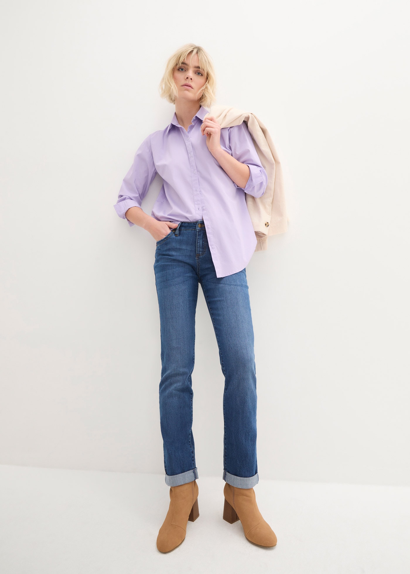 bonprix Straight-Jeans »Straight Jeans Mid Waist, Stretch« Regular Fit, mit Aufschlag, im Five-Pocket-Style