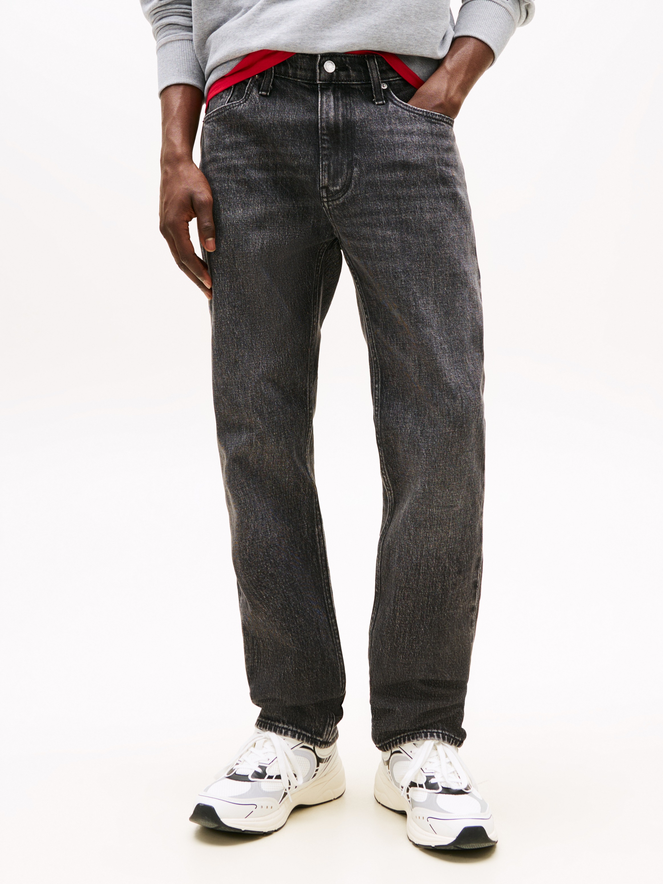 Tommy Jeans Slim-fit-Jeans »RYAN SLIM STRAIGHT«, mit Logoprägung