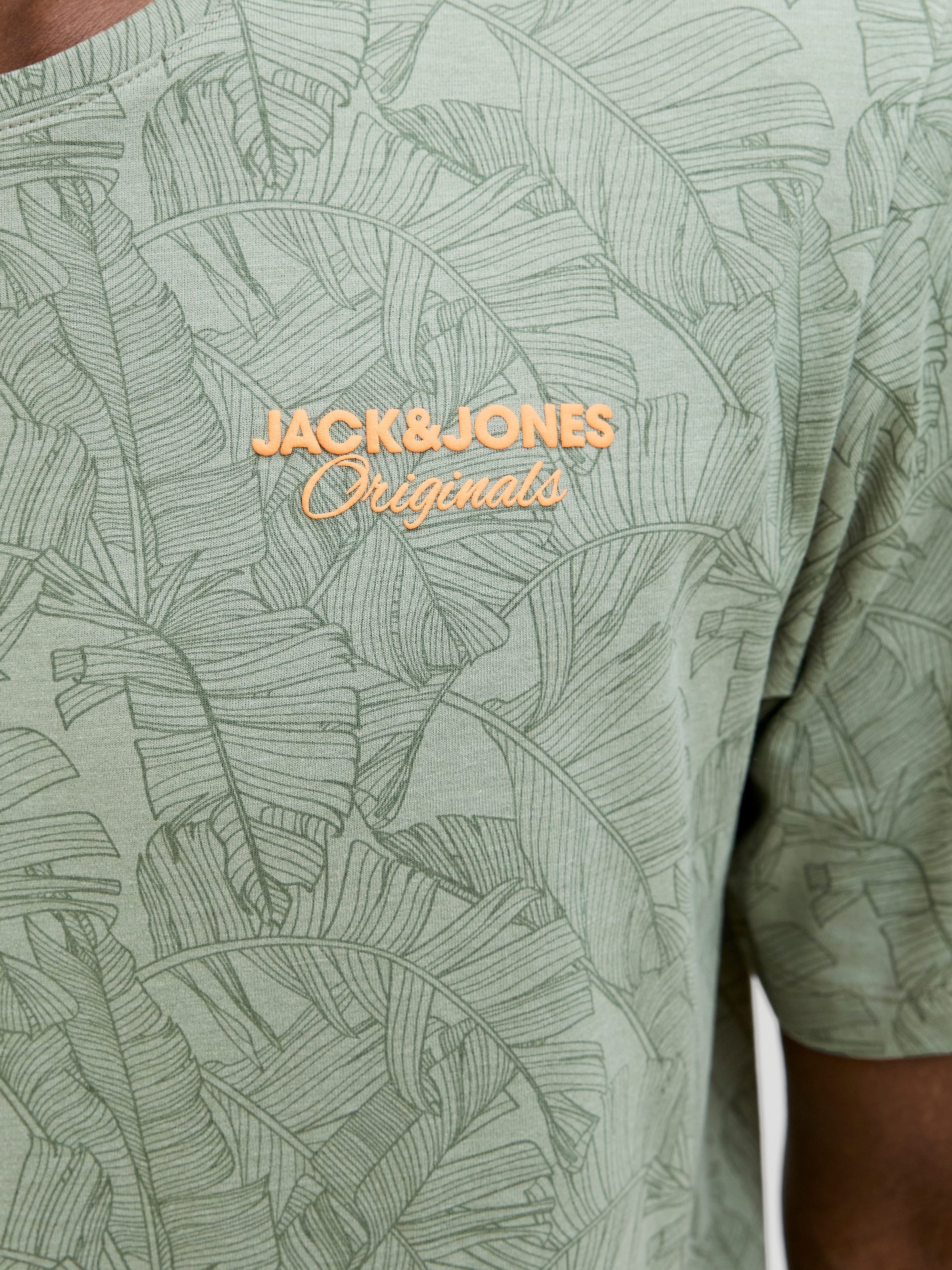 Jack & Jones Rundhalsshirt »JORFRIDAY TEE SS CREW NECK WEH«