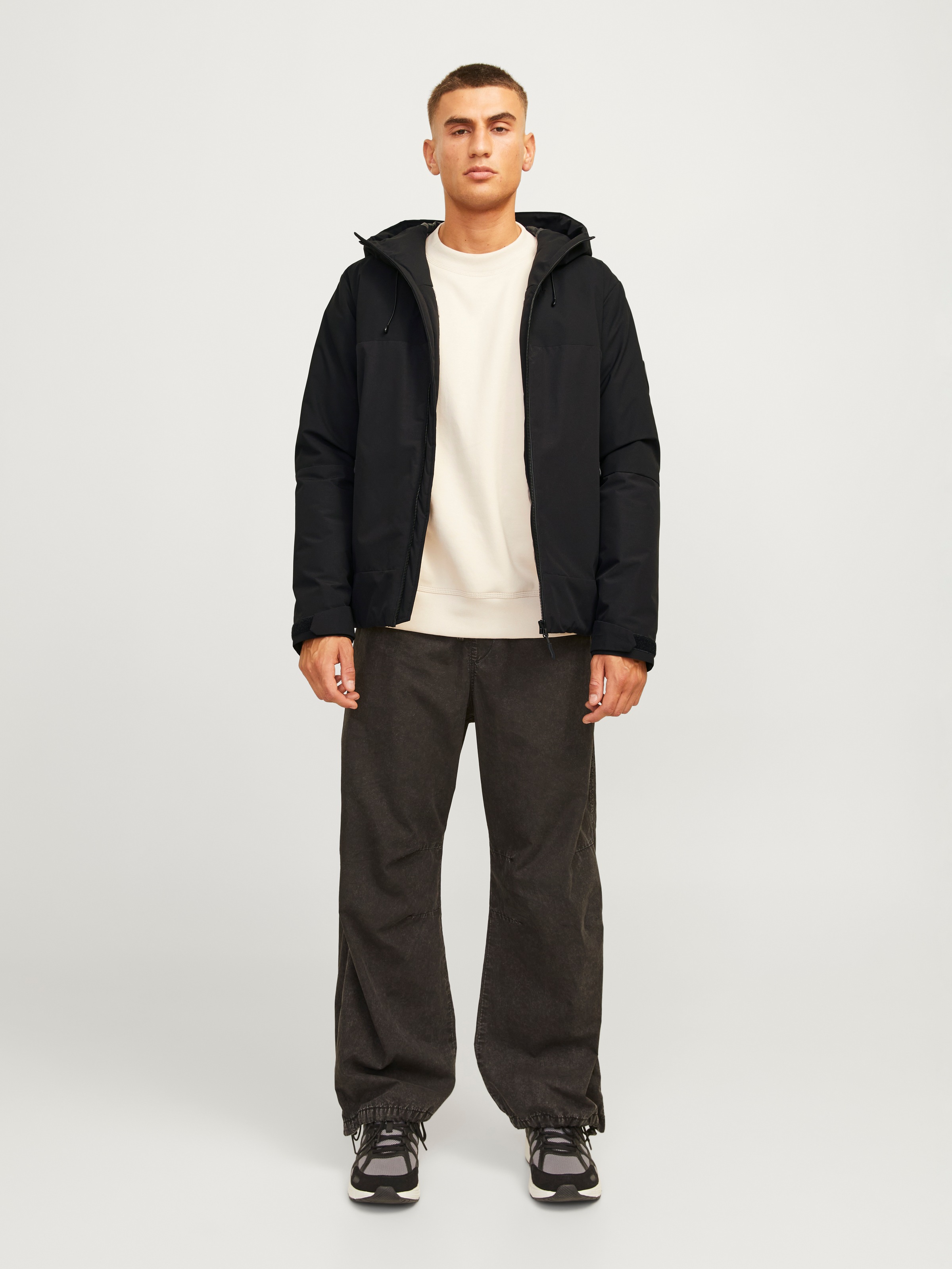 Jack & Jones Outdoorjacke »JCOAIDEN TRANSITIONAL JACKET SN«, mit Kapuze