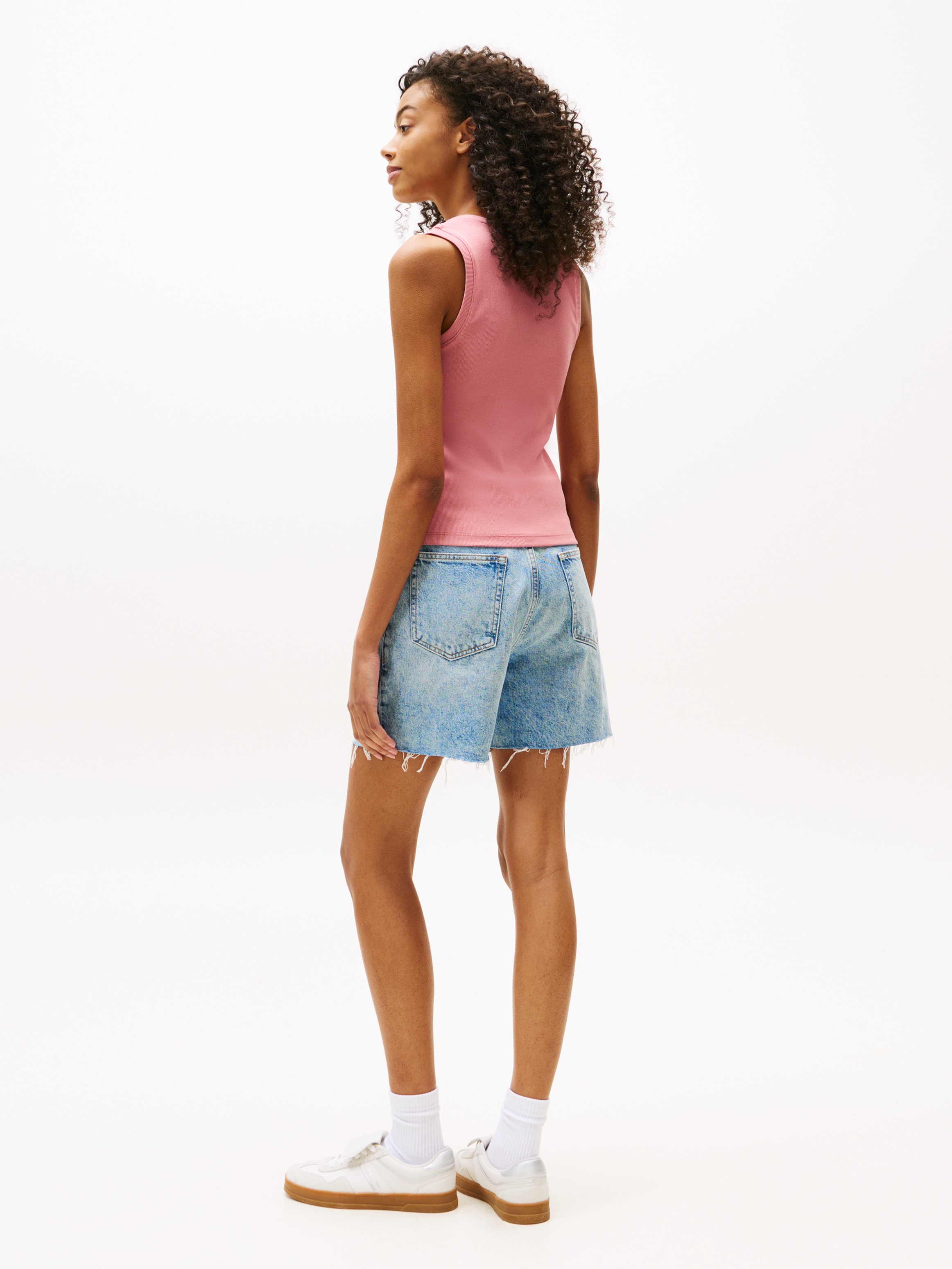 Tommy Jeans Tanktop »TJW ESSENTIAL RIB TANK EXT«, mit Logostickerei