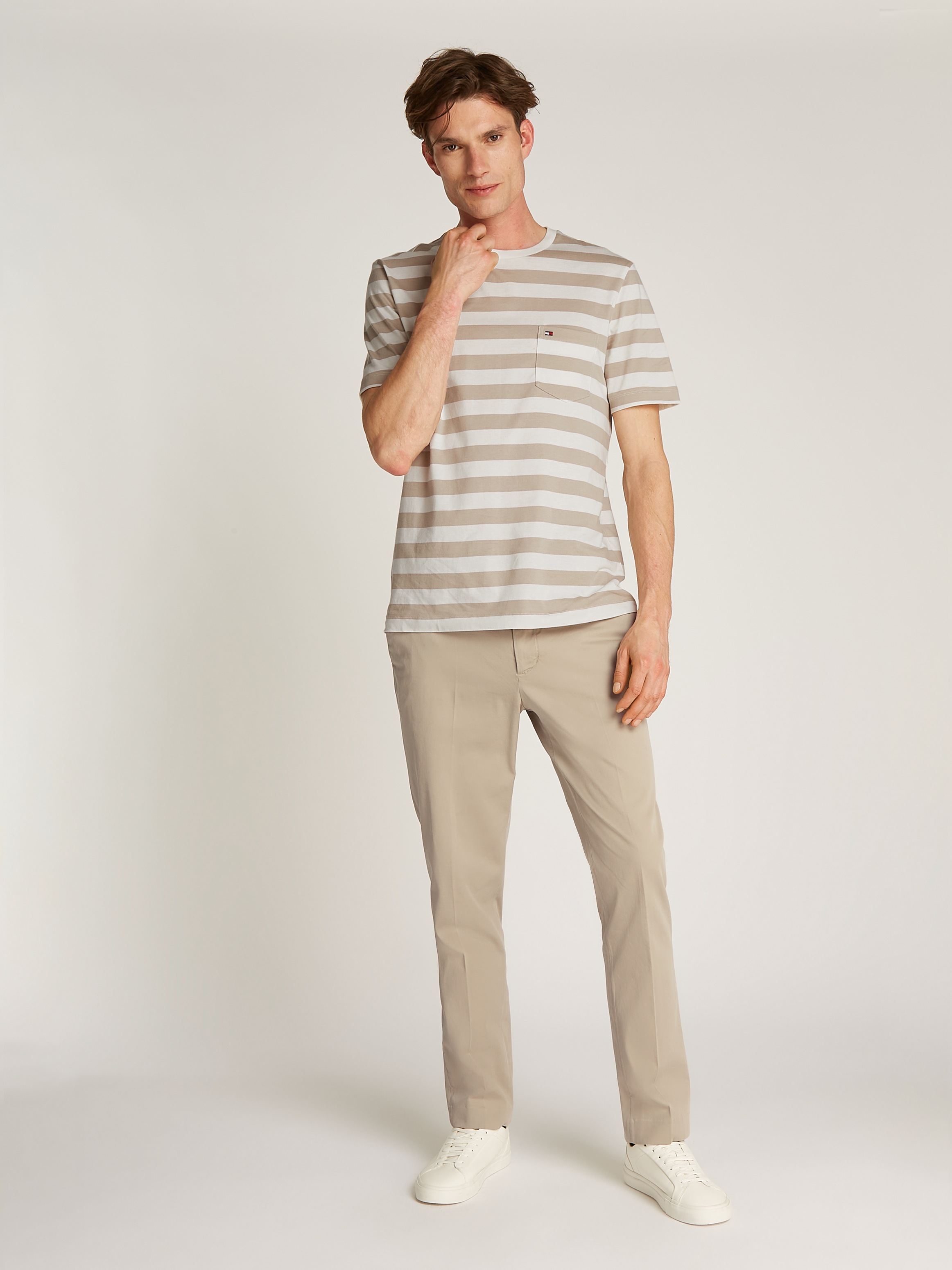 Tommy Hilfiger T-Shirt »ESSENTIAL SOLID POCKET TEE«