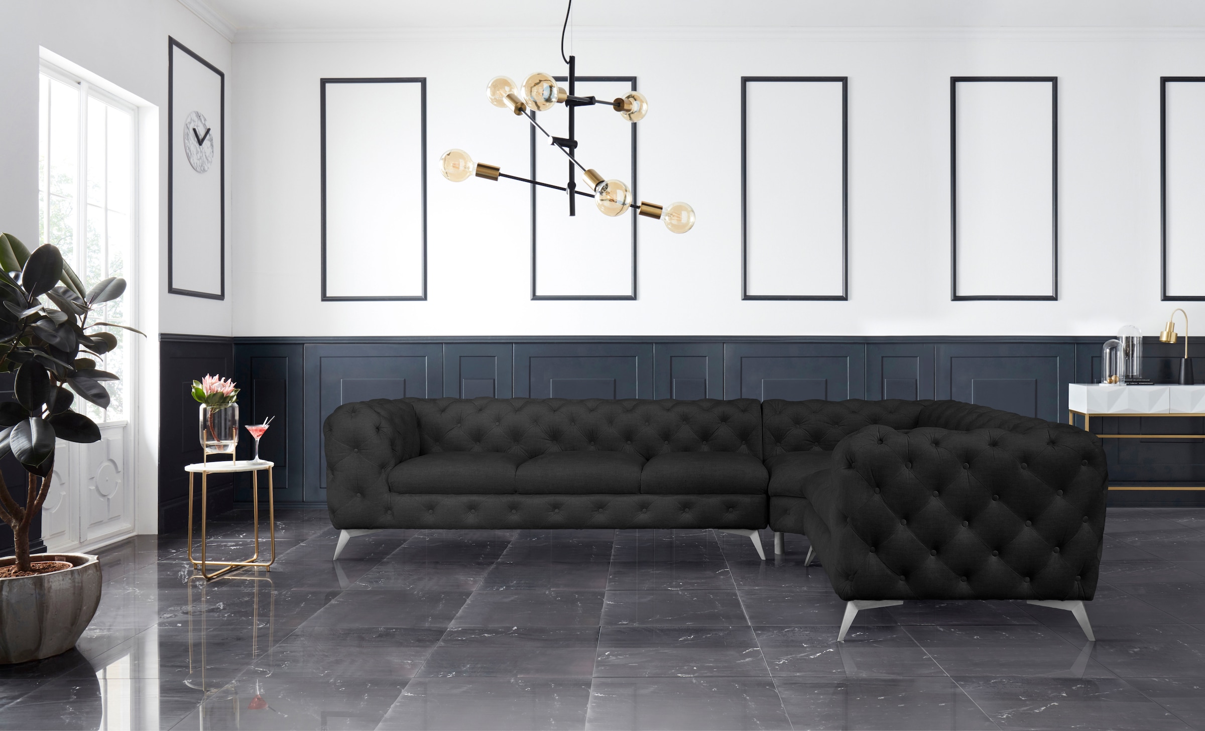 Leonique Chesterfield-Sofa »Ecksofa GLYNIS L-Form mit Wellenunterfederung, Maße B/T/H 323/264/75cm«, aufwändige Knopfheftung, moderne Chesterfield Optik, Fußfarbe wählbar