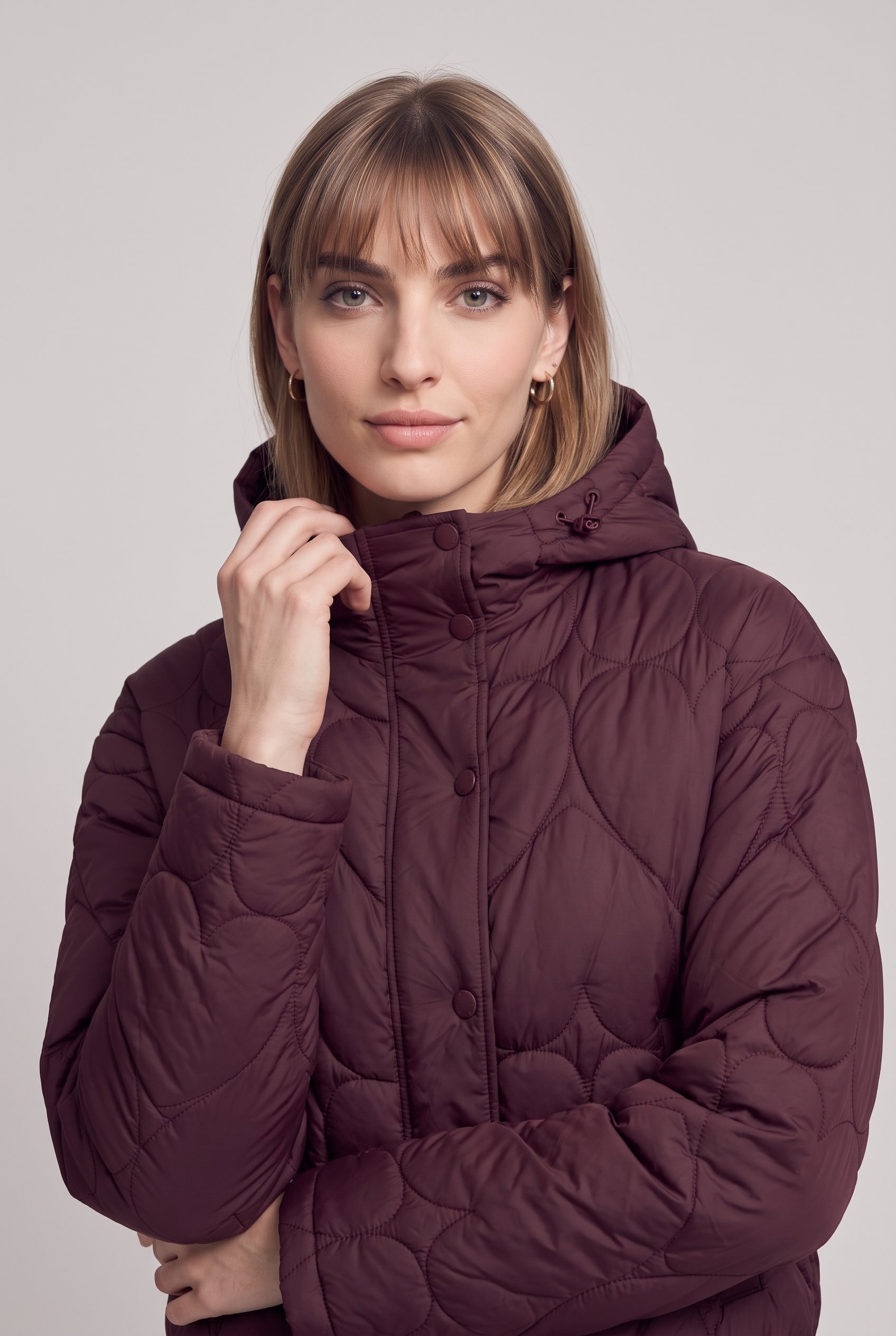 ONLY Steppjacke »ONLTAHIA LW HEART HOOD JACKET CC OTW« mit Kapuze Kunstfaser