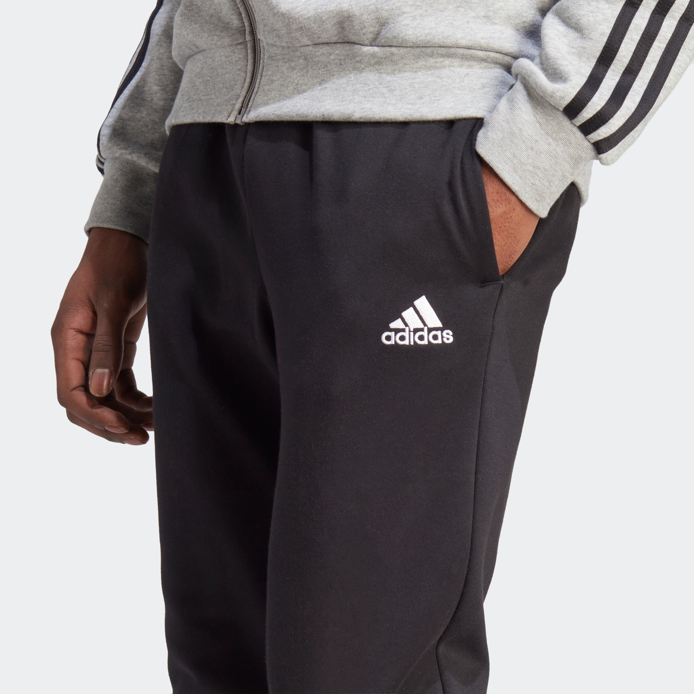 adidas Sportswear Trainingsanzug »BASIC 3-STREIFEN«, (2 tlg.) online bei  OTTO