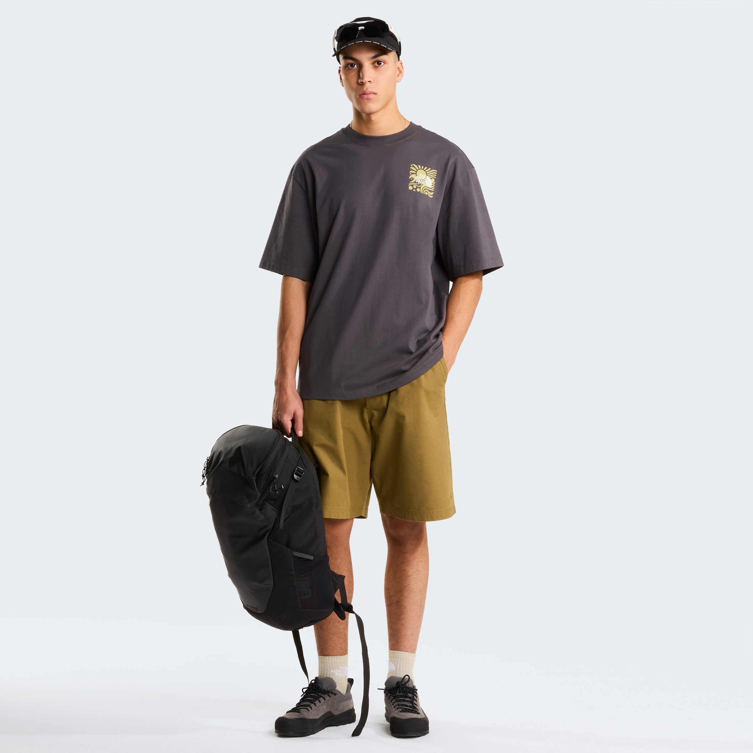 The North Face T-Shirt »M SUN OVERSIZE SHORT SLEEVE TEE-GRAPHIC« sportlicher Stil, Kurzarm, für sportliche Aktivitäten und Freizeit