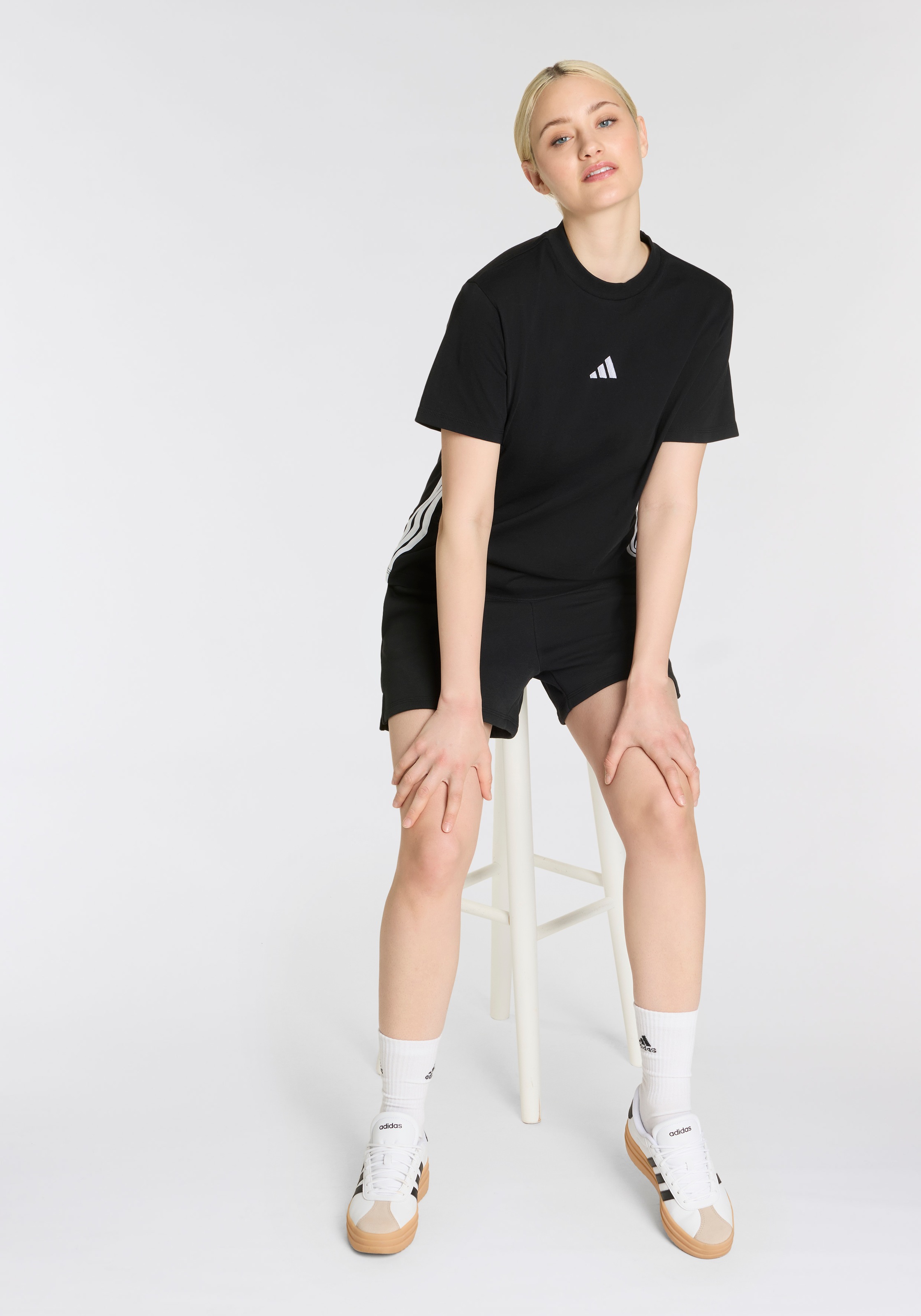 adidas Sportswear Shorts »W SL FC SHO«, (1 tlg.)